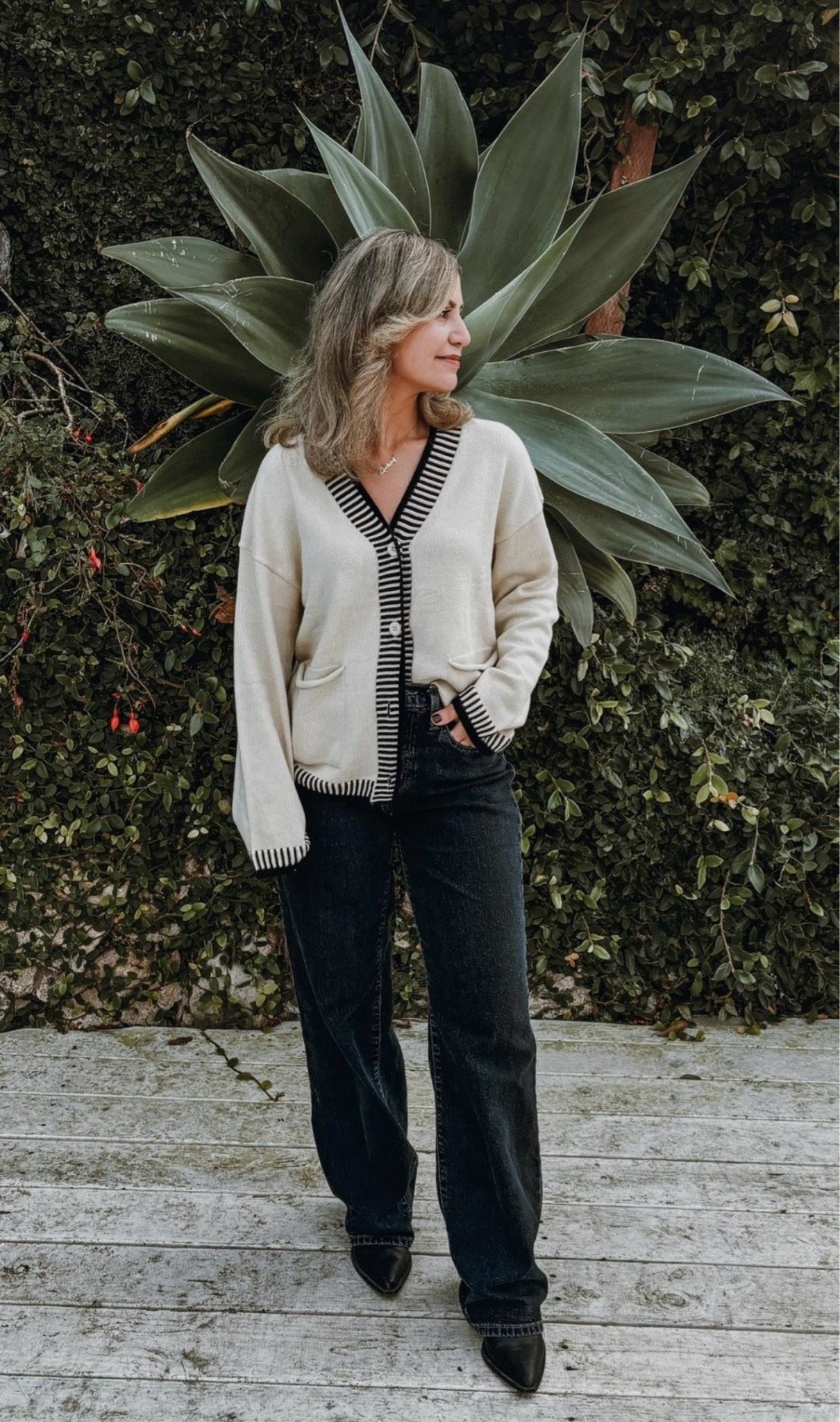 Cardigan SMALL, jeans 0 regular + boots Nordstrom rack

#LTKootd #LTKSaleAlert #LTKSeasonal