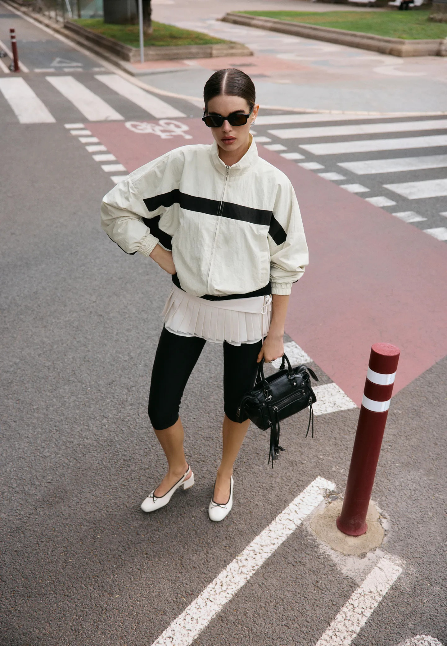 Technical windbreaker jacket - Women's fashion | Stradivarius United Kingdom | Stradivarius (UK)