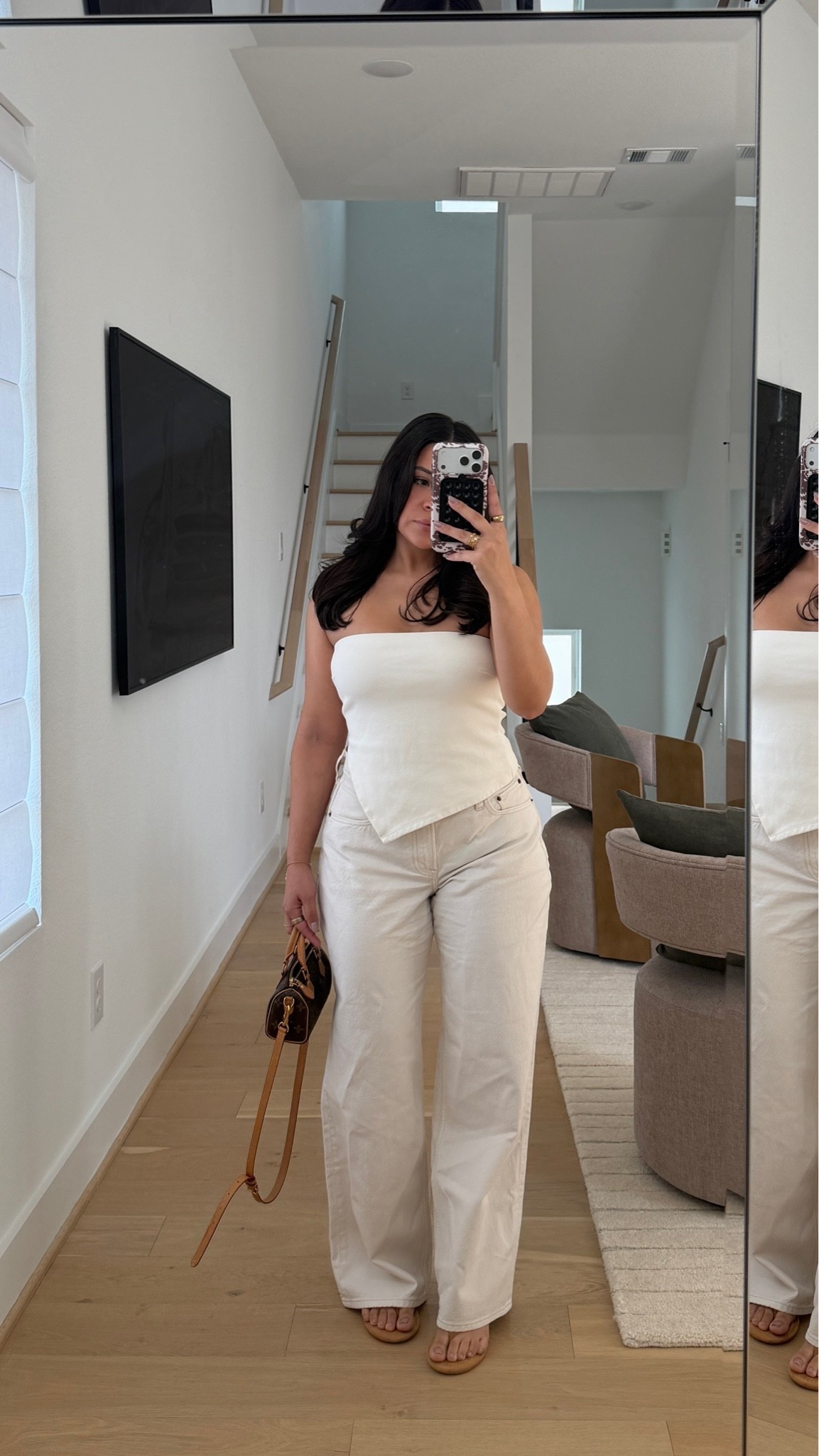 Jeans: 26 short
Top: small
Heels: 6.5 
Nano speedy bag

#LTKdayinmylife #LTKgrwm #LTKootd