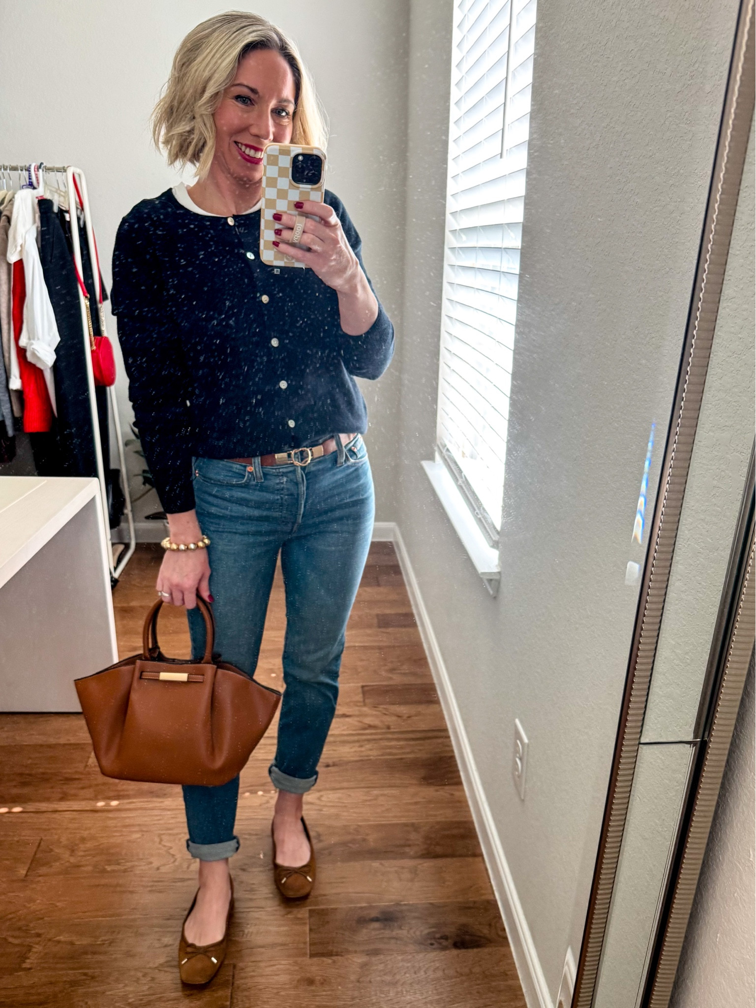 Fall Cashmere cardigan outfit idea 

Early Fall layering calls for items like tees and sweaters.  Cardigans are perfect for Fall and early Fall because they can easily be added or removed from your outfit.  

This black cashmere cardigan is the perfect weight and coziness to be added to a Fall outfit for cooler weather or draped over the shoulder until needed. 

Gold accent jewelry polish off this chic Fall look!  Also linking the brown flats, belt and purse I’m pairing with this outfit today! 

White tee: Levi’s size M (sized up one for looser fit)

Black cashmere cardigan: size small - true to size 

Jeans: Levi’s wedgie straight jeans size 26 - true to size 

Flats: true to size 





Fall outfit / cardigan / cashmere cardigan / jeans / Levi’s jeans / fall outfit ideas / jeans outfit / casual outfit / casual workwear / peepers /#ltkfindsunder50 #ltkshoecrush #ltkstyletip #ltkworkwear #ltkitbag / quince #ltkover40 #ltksalealert

#LTKSeasonal #LTKFindsUnder100 #LTKxPrimeDay