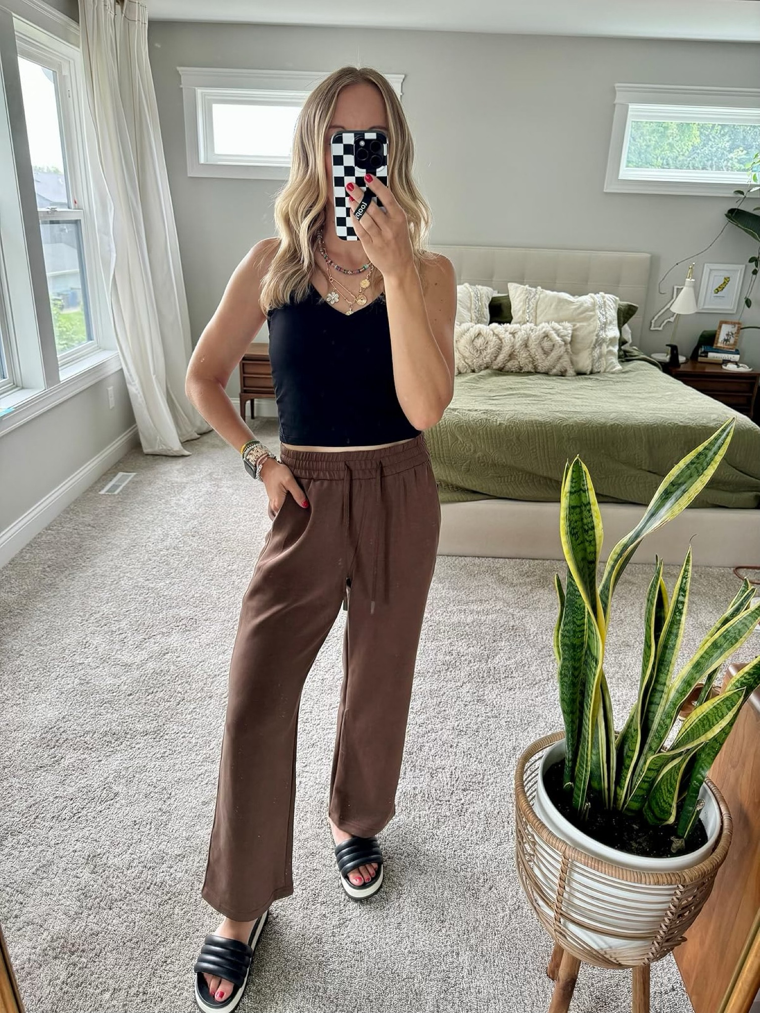 These sweatpants are so comfy but look great!

#LTKStyleTip