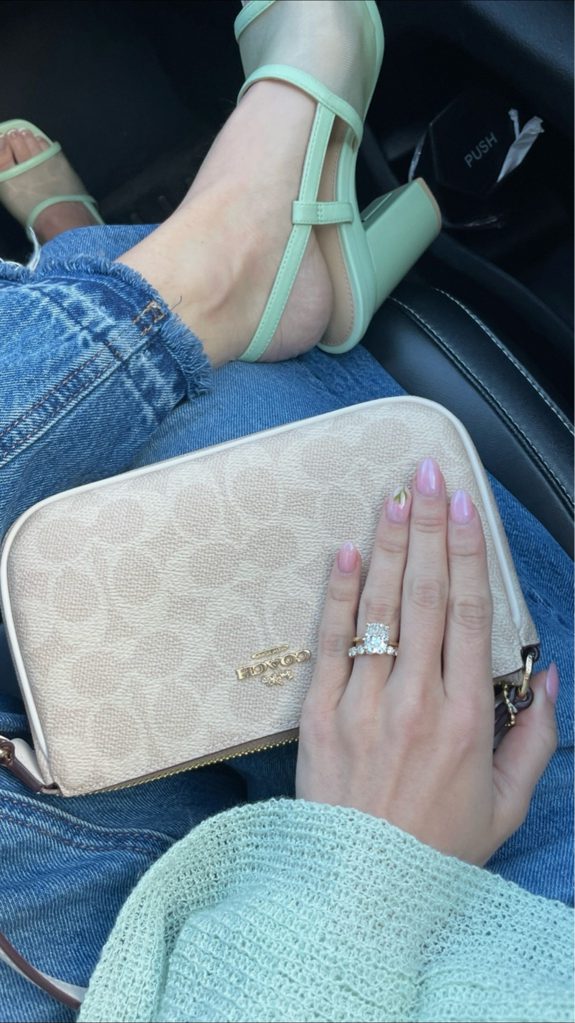 new spring nails and bag from @coach #coachpartner #coachny
