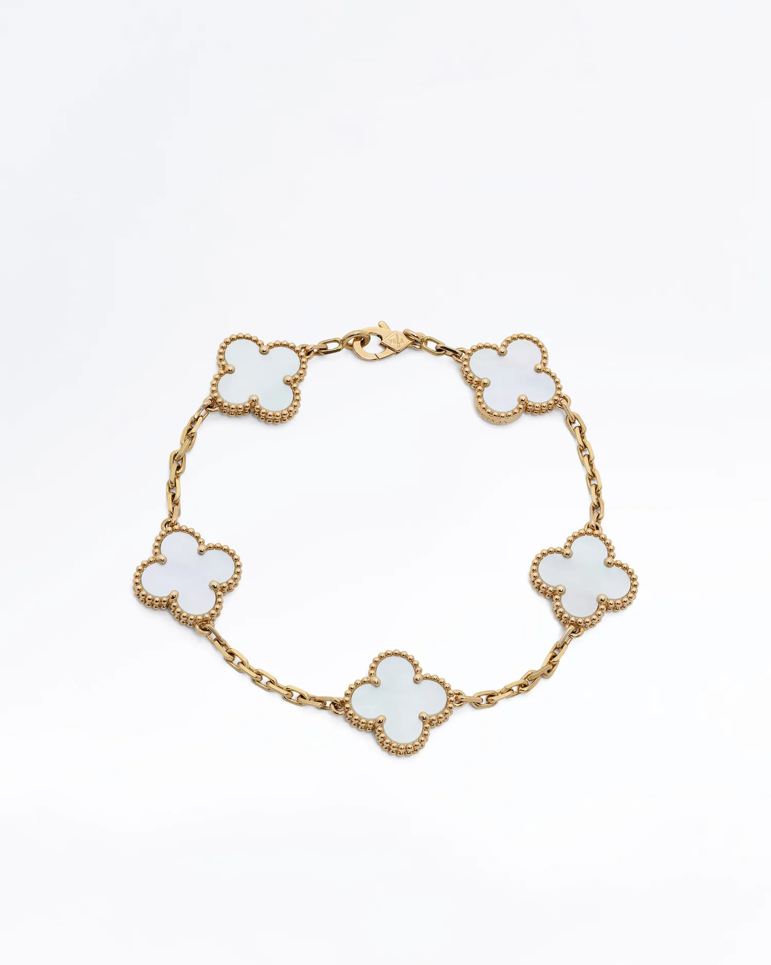 HomeHow It WorksClub PerksMerch Shop | Vivrelle