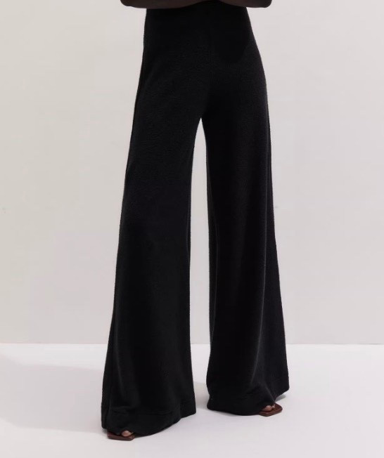 I need new black pants for work- I have worn mine out! Black oants are my work-go-to. These seem so comfortable but equally stylish. 

#LTKOver40 #LTKWorkwear #LTKTravel