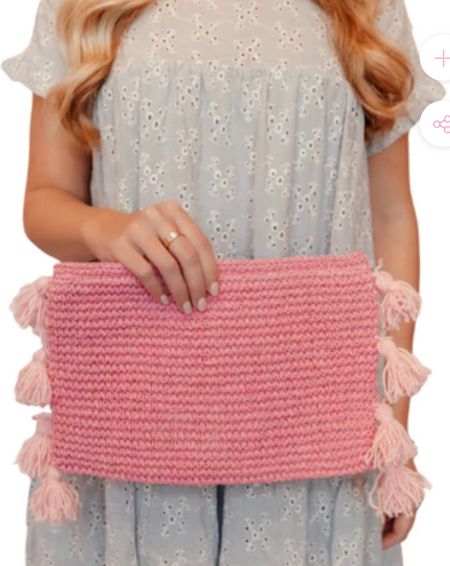 Cutest pink clutch at a great price! Perfect for Christmas gifts!

#LTKstyletip #LTKitbag #LTKGiftGuide