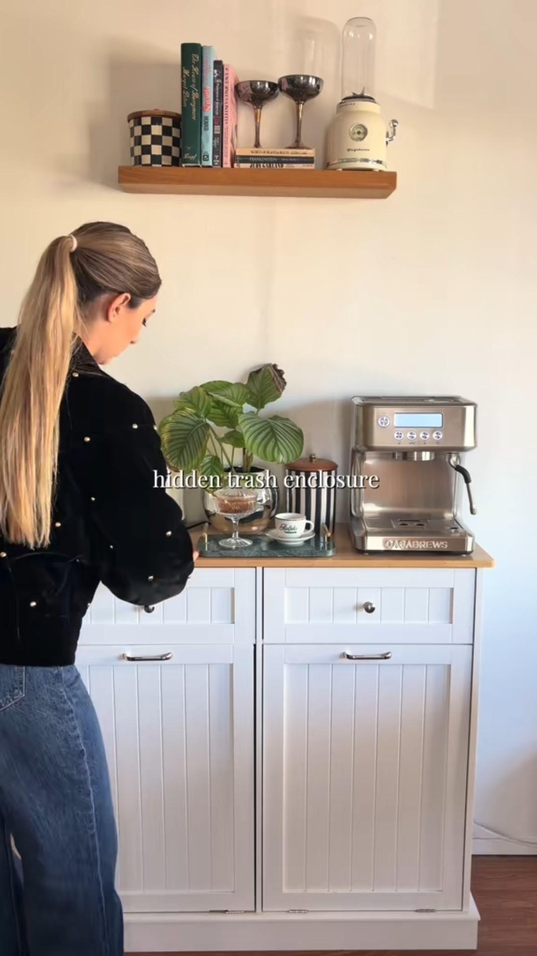 I’m all about aesthetics but everything’s gotta be functional! this trash enclosure has been one of the best things I’ve bought for this apartment - and I get some more counter space out of it too! linked in Amazon in my bio - keep an eye out for Black Friday deals!

#homedecor #midcenturymodern #amazonhome #homefinds #vintagehome 

#LTKHoliday #LTKHome #LTKU