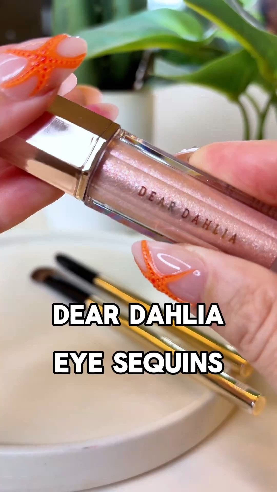 The finish on this is absolutely stunning. It glides on easily, locks in place, and gives the prettiest champagne-pink sparkle.
@deardahlia 
#deardahlia #eyesequins #liquideyeshadow #glittereyeshadow

#LTKgrwm #LTKOver40 #LTKBeauty