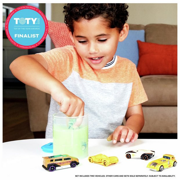 Buy Hot Wheels Colour Reveal Toy Cars Assortment - Pack of 2 | Toy cars and trucks | Argos | argos.co.uk