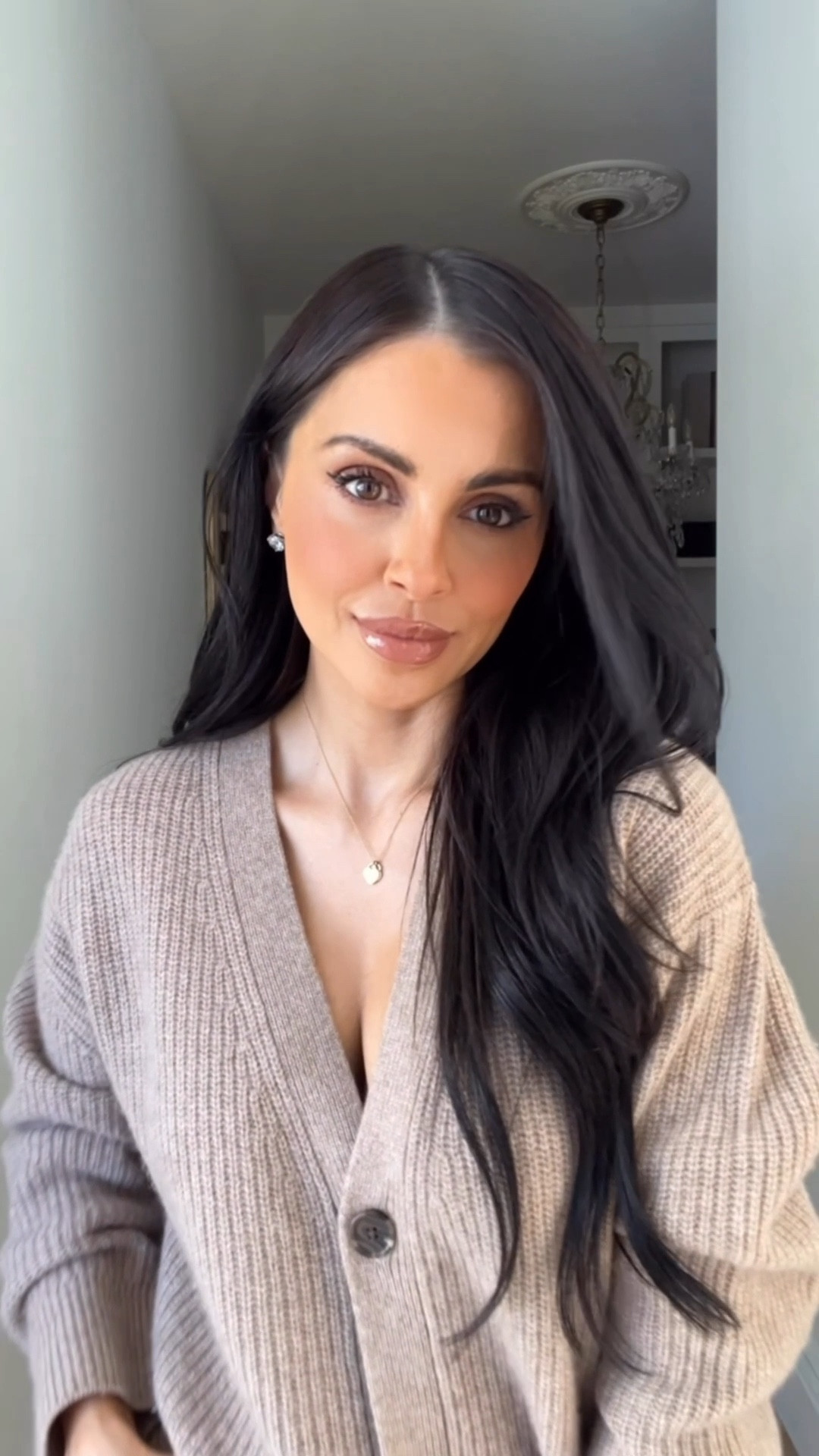 The Sephora Sale is open to VIB members now! Rouge members can save 20% off and VIB members save 15% off with code SPRINGSALE
my favorite smoothing hair product - living proof defrizzer. This is a must when it’s hot out.
Spring and summer beauty picks, hair care for moms, beauty routine over 40


#LTKOver40 #LTKBeauty #LTKSaleAlert