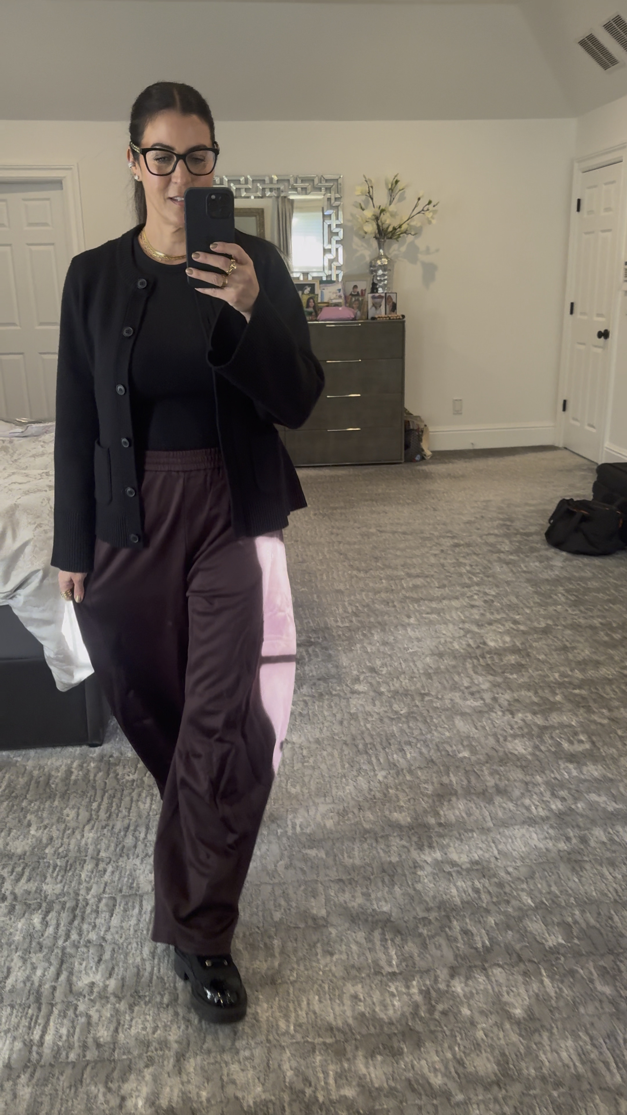 Best track pants and fav cardigan 💋

#LTKGiftGuide #LTKTravel #LTKStyleTip