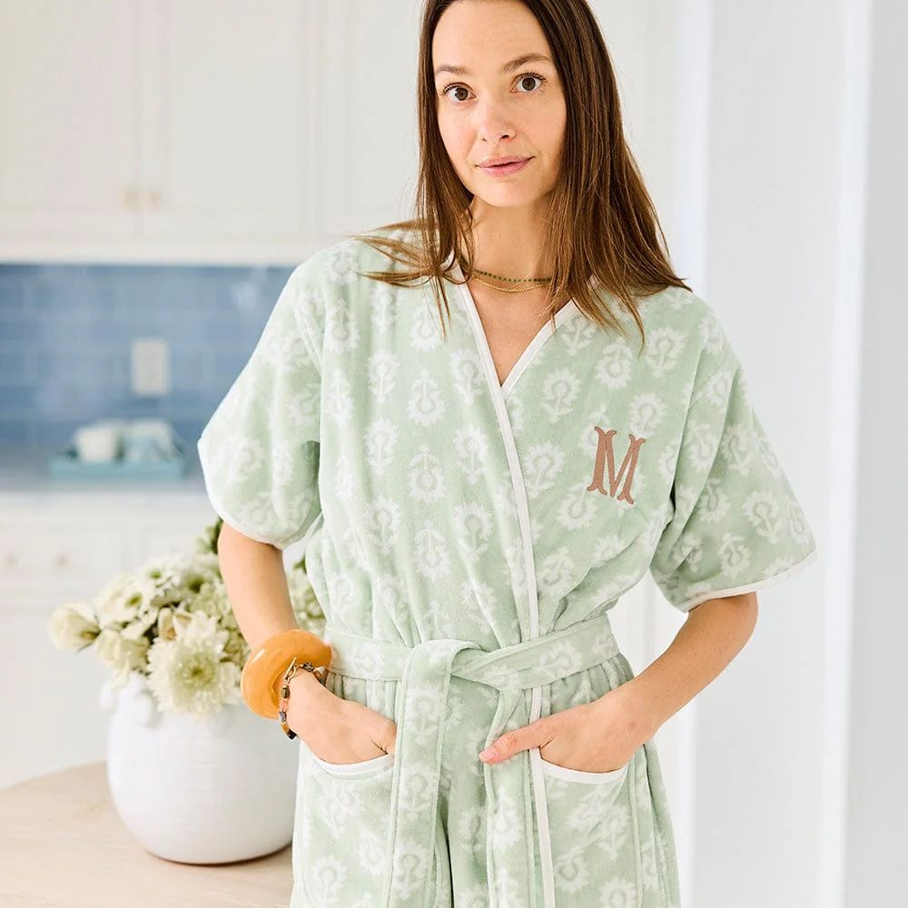 Women’s Short Plush Robe | Weezie Towels