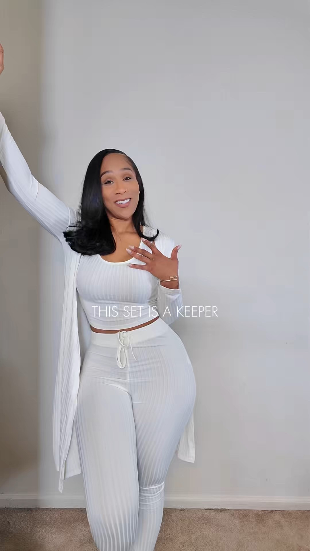 This set is a keeper 🤍

I'm 5’7 175lbs Medium



#LTKMidsize #LTKOver40 #LTKootd