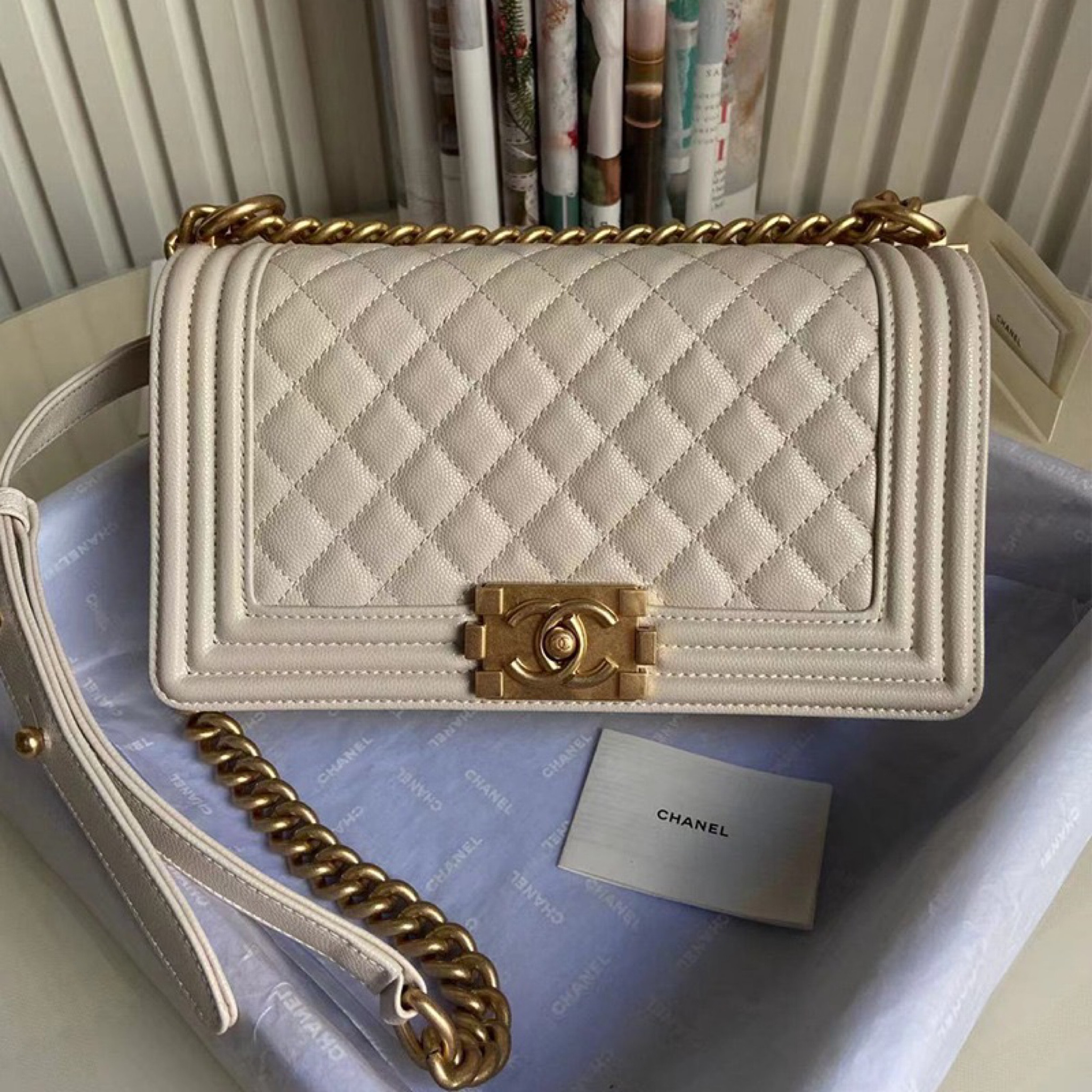 What do you think of this Chanel mini? : r/DHgate