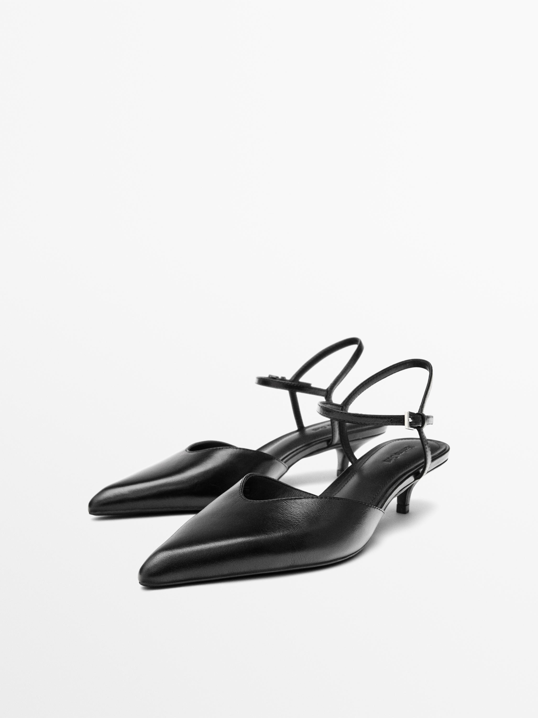 VIEW LOOK
High-heel slingback shoes

 $200  Colour  Black  Add to basket | Massimo Dutti US