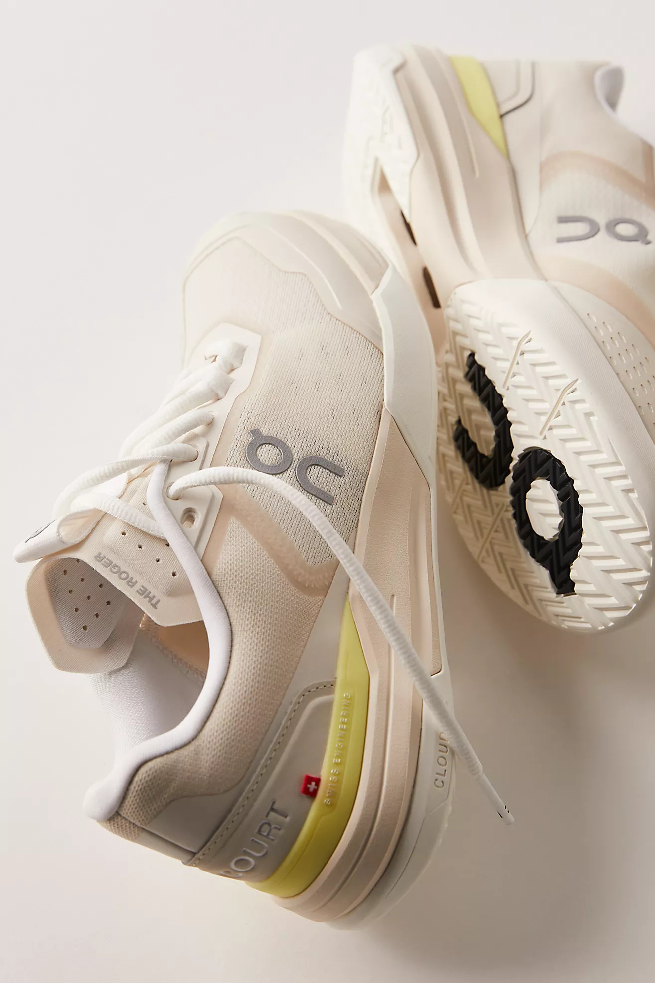 On Roger Advantage Pro Sneakers | Free People (Global - UK&FR Excluded)