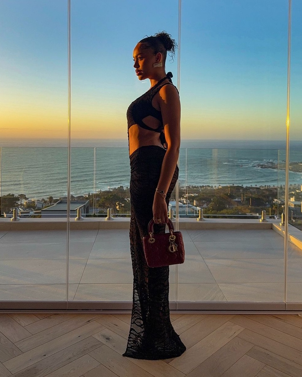 NYE in Cape Town 🇿🇦

a.r8d A-Rated cut out knit black dress, Lady Dior red bag

#LTKpartywear #LTKuk #LTKtravel