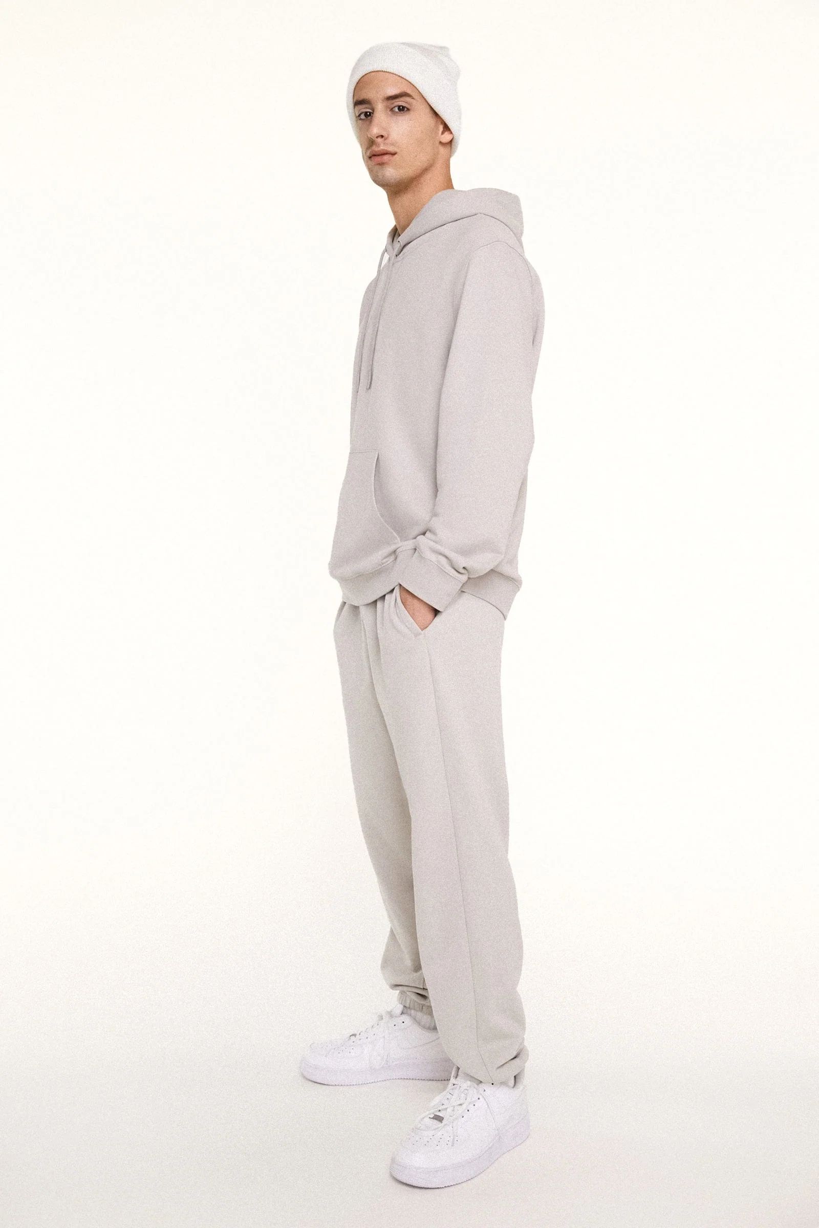 Men’s Light Grey Cotton Relaxed Fit Hoodie & Sweatpants Two-Piece Set | J.ING
