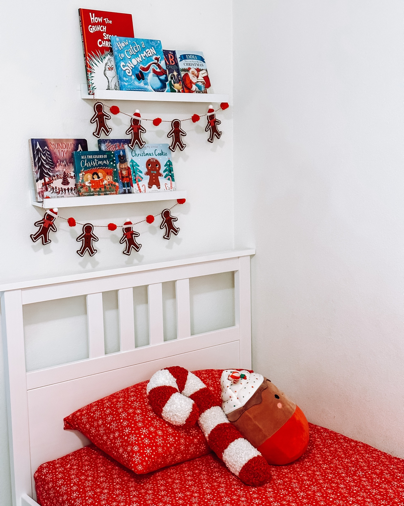 Easy makeover of my daughters room for Christmas. All we did was change the sheets, grab some garland, bring out the Christmas books, and add a coupe fun pillows! She loves it!!! 

#LTKkids #LTKHoliday