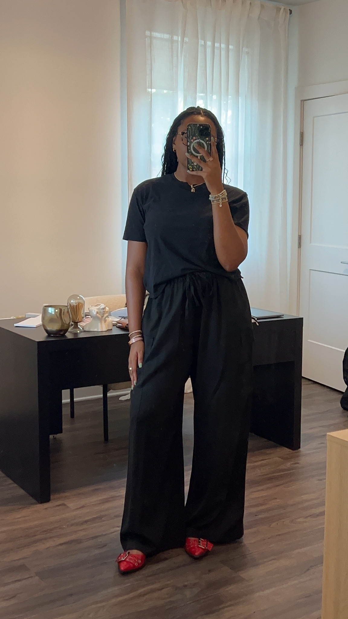 my GO TO work ootd
black pants + black top + fun shoes 

#LTKStyleTip #LTKFindsUnder50 #LTKWorkwear