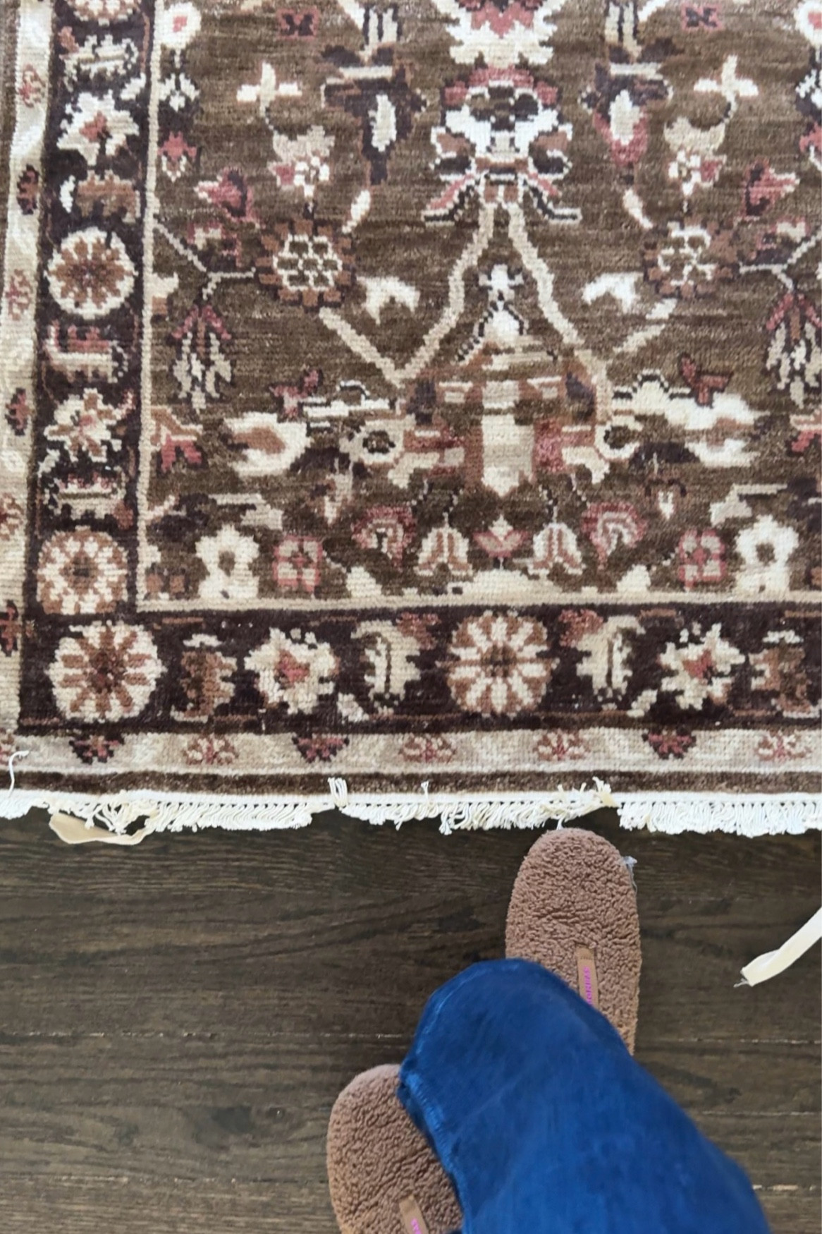 Although this rug we have is no longer available, there is another one with beautiful browns, a splash of blue and shades of rose 🤎🌸 Bonus? It’s on clearance! And lots of sizes!
