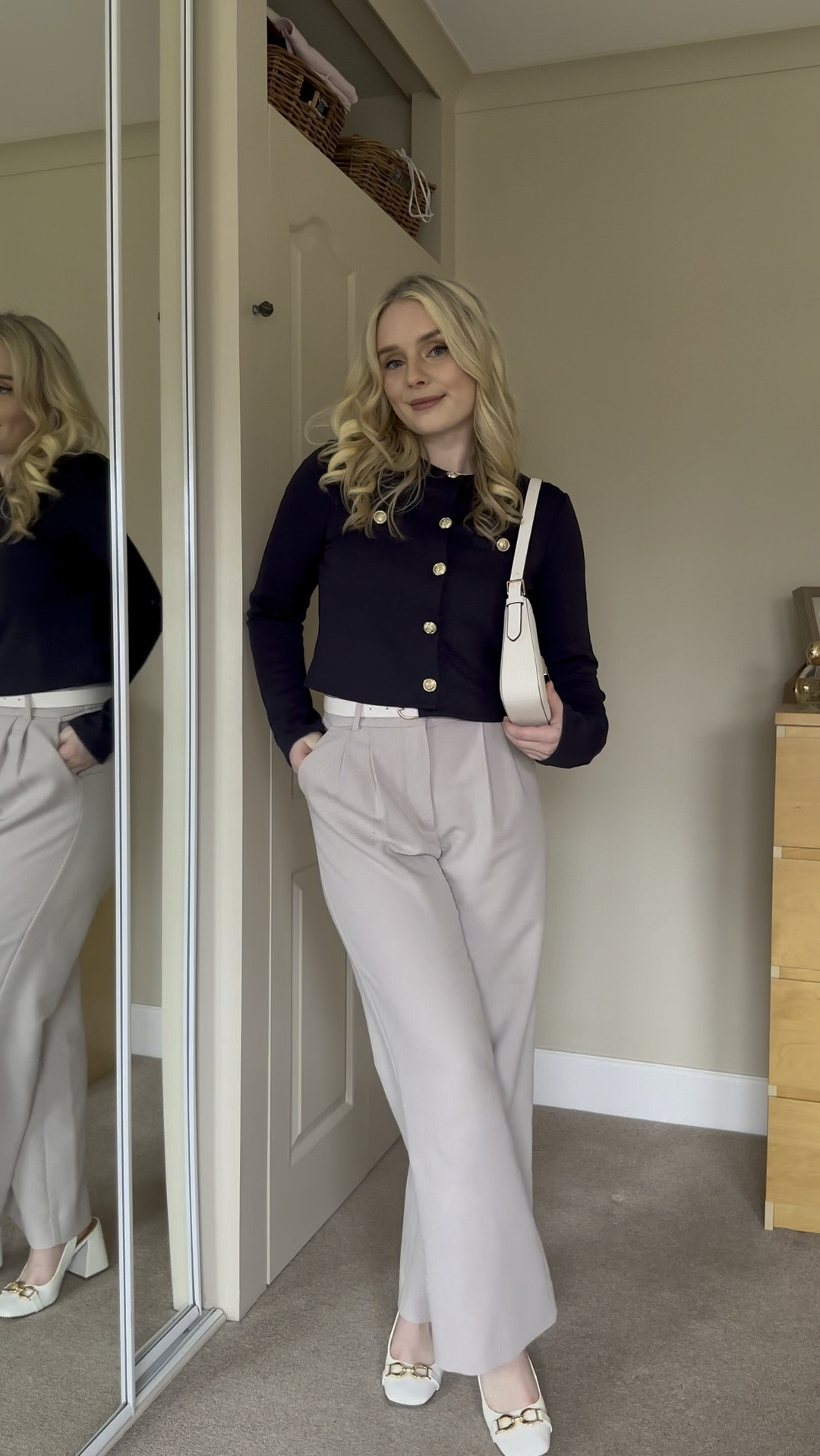 Navy & beige are the perfect colour combo 🫶🏼 

Old money aesthetic | tailored outfit | new in h&m | Abercrombie | Kate Spade | Tommy Hilfiger | Outfit Inspo

#LTKworkwear #LTKeurope #LTKfindsunder50