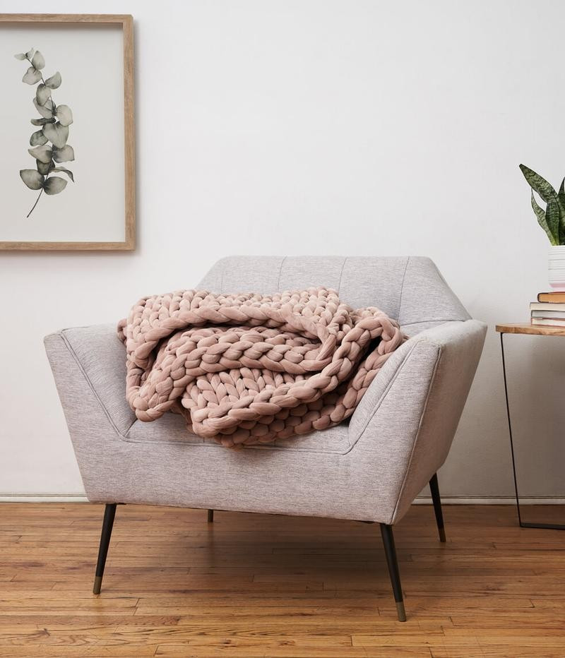 Velvet Napper | Our Eco-Velvet Weighted Blanket Is Cozy & Couch-Worthy | Bearaby