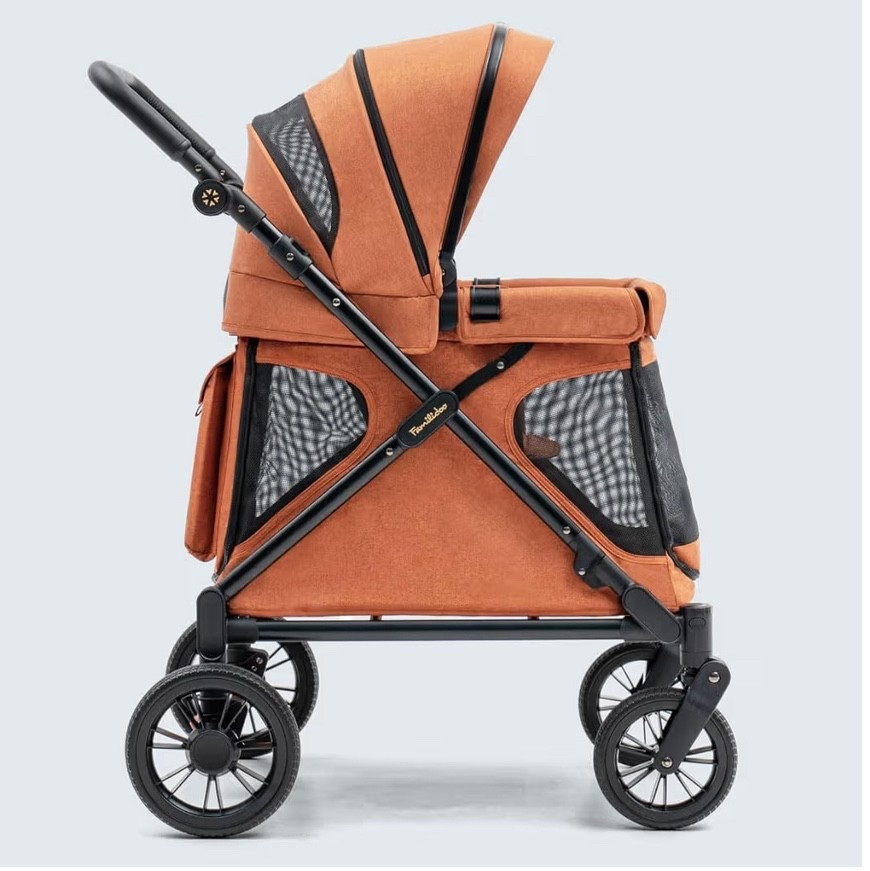 #wagon #stroller #themepark #zoo #family #babyneeds #toddlerneeds #luxurystroller #wagonstroller