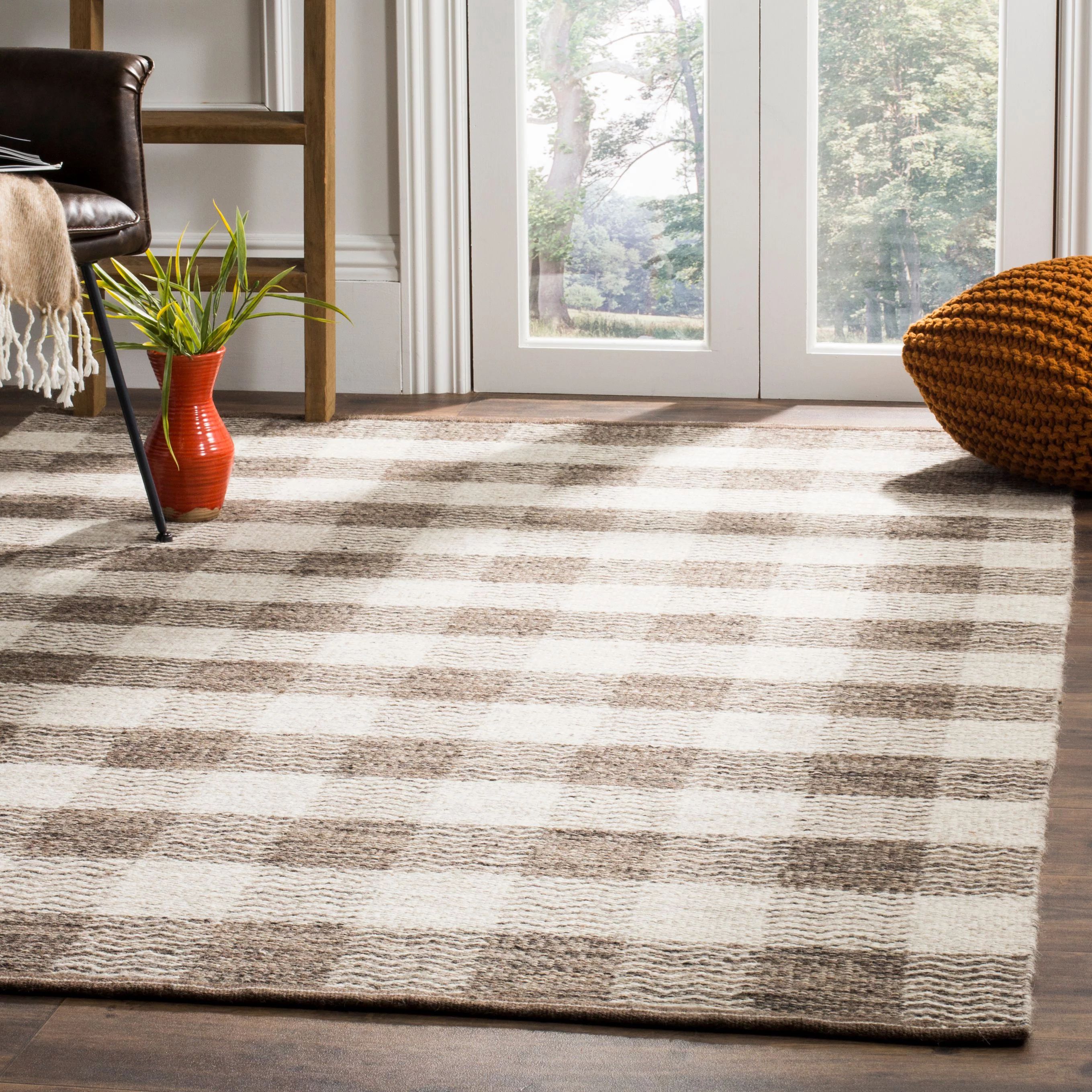 SAFAVIEH Kilim Jasmine Checkered Wool Area Rug, Light Grey/Brown, 8' x 10' | Walmart (US)