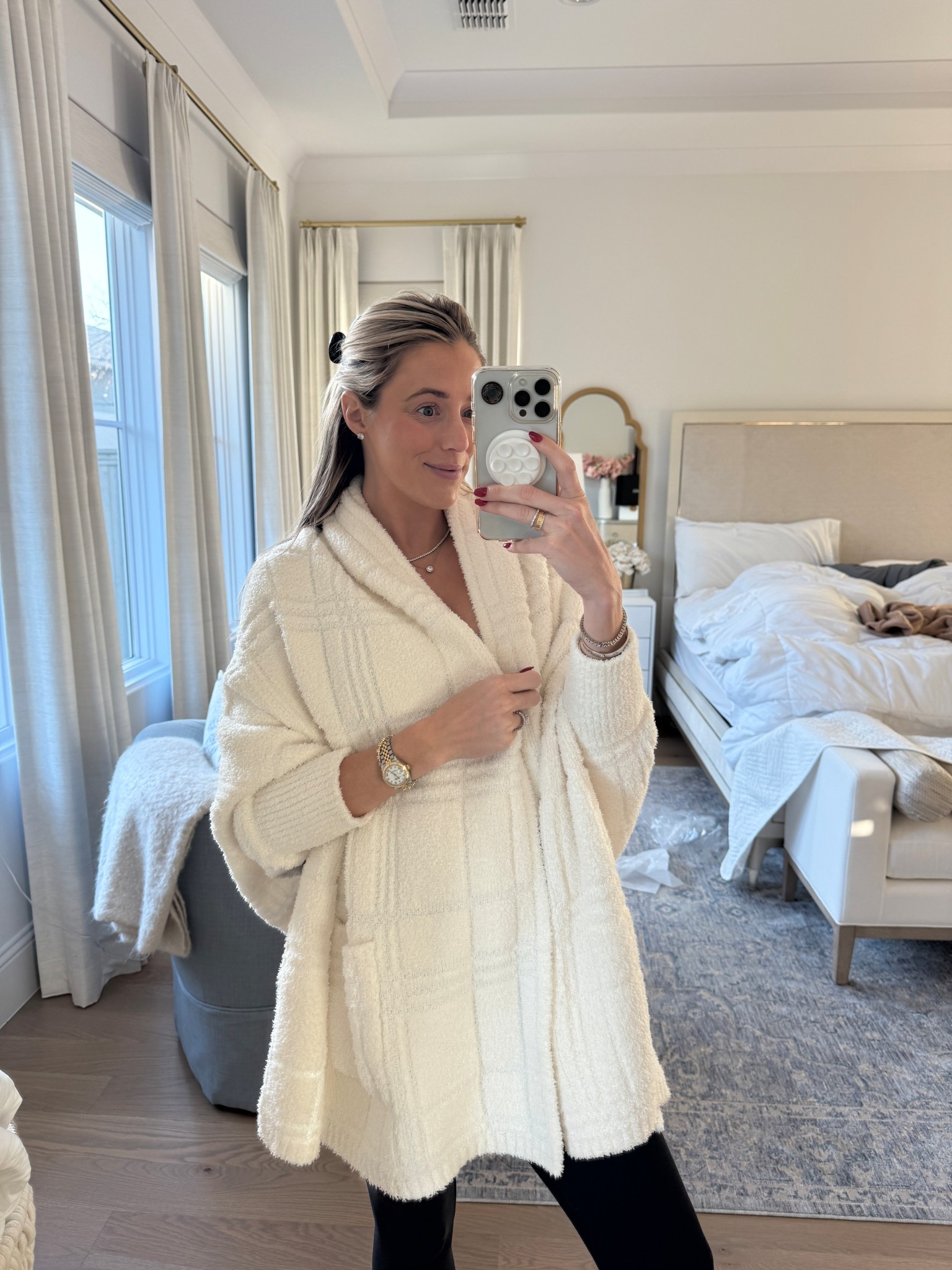 Cozy Barefoot Dreams Wrap
Cozy Cardigan 

#LTKdayinmylife #LTKootd