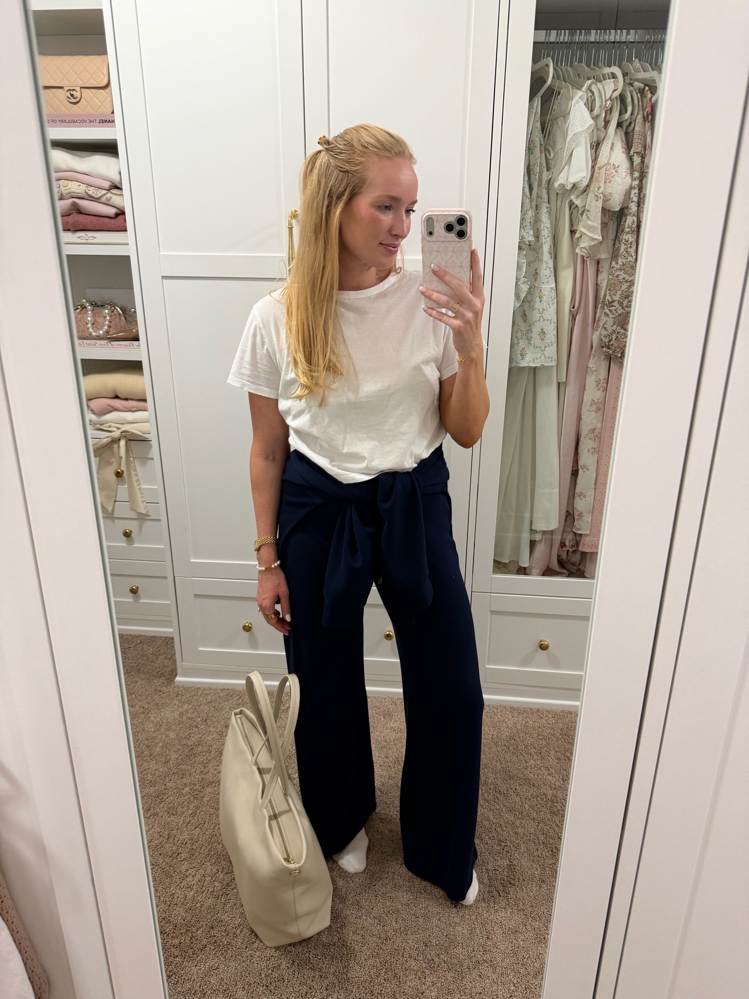 I wear the spanx airessentials set for every single flight the last 3 years! It works for every season because the material isn’t too heavy. I prefer being fully covered on planes lol. 

If you shop today, you can get 25% off with code AE25. If you missed this limited time sale, use my spanx code AMANDAJOHNXSPANX for 15% off your first purchase. 

I wear a small in airessentials. I tied the top around my waist until I got to the gate (because IYKYK the Atlanta airport is a marathon lol) 

Go to travel outfit // spanx sale // spanx outfit // comfy casual outfit // comfy cozies // fall outfit

#LTKSaleAlert #LTKTravel