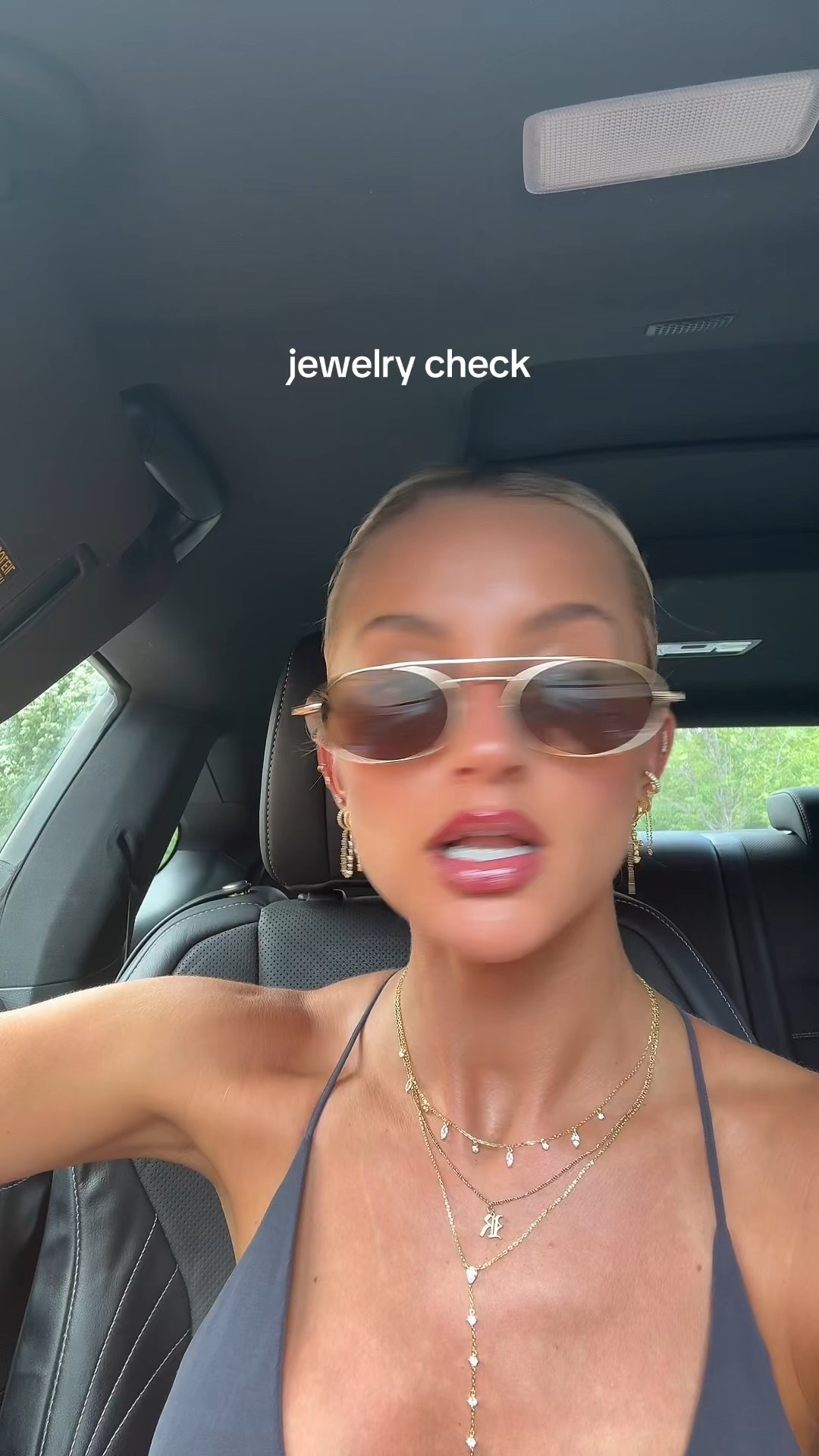 I’m always changing up my jewelry stacks 

#LTKStyleTip #LTKFindsUnder50 #LTKFindsUnder100