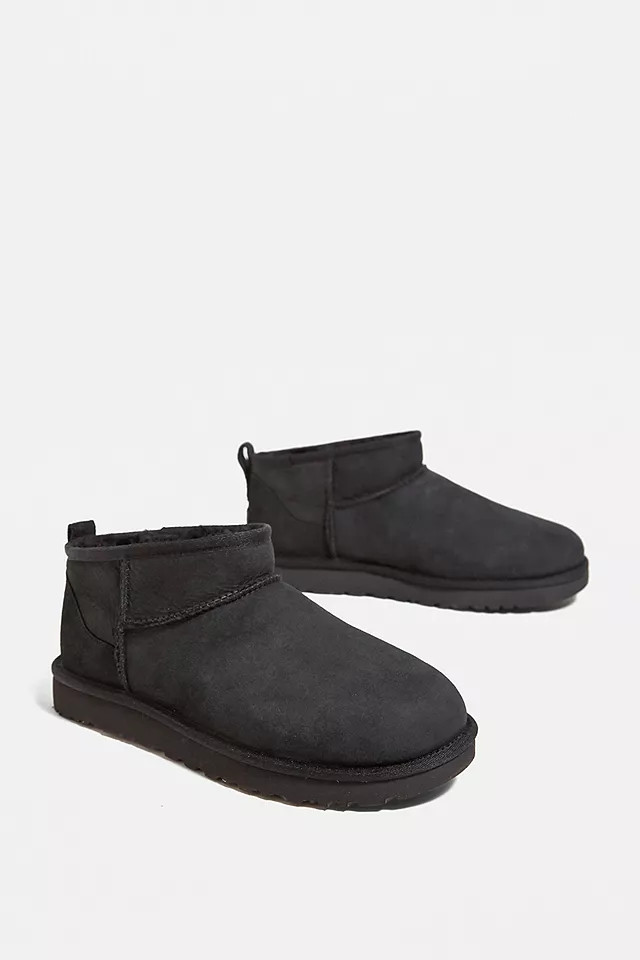 UGG Classic Ultra-Mini Black Boots | Urban Outfitters (EU)