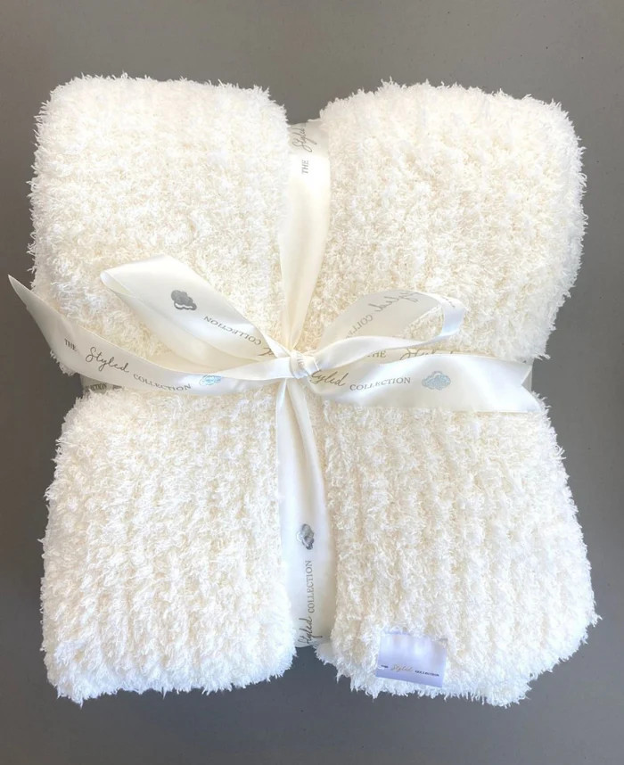 Dream Buttery Blanket | The Styled Collection