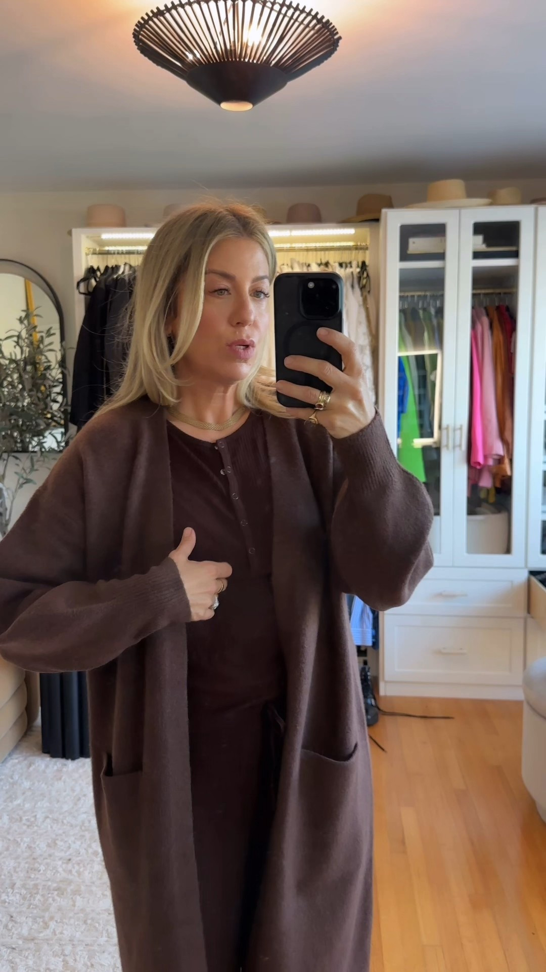 The best lounge set!

#LTKgrwm #LTKHoliday #LTKOver40