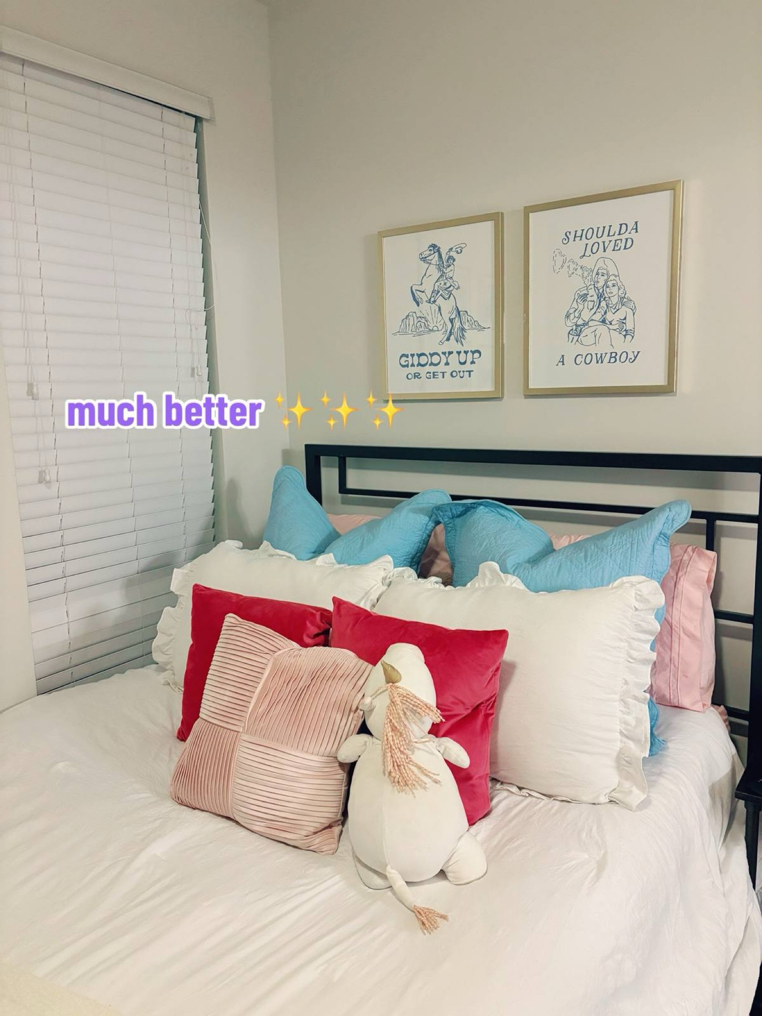 made bed 🩵🩷 obsessed with my college apartment bed! 

#LTKHome #LTKStyleTip #LTKGiftGuide