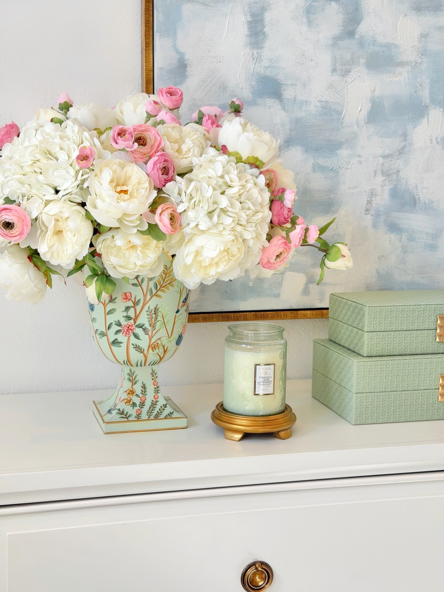  A few of my favorite home fragrances around the house right now! These would make the perfect Mother’s Day gift! 💖 

https://liketk.it/69jMK

#springdecor #springstyle #kitchendecor #traditionaldecor #traditionalhome spring florals spring decor Mrs Alice voluspa Amazon target Walmart tjmaxx finds home design inspo Wayfair interior design ginger jars blue and white decor traditional home traditional decor classic timeless chinoiserie affordable decor luxury candles kitchen island styling