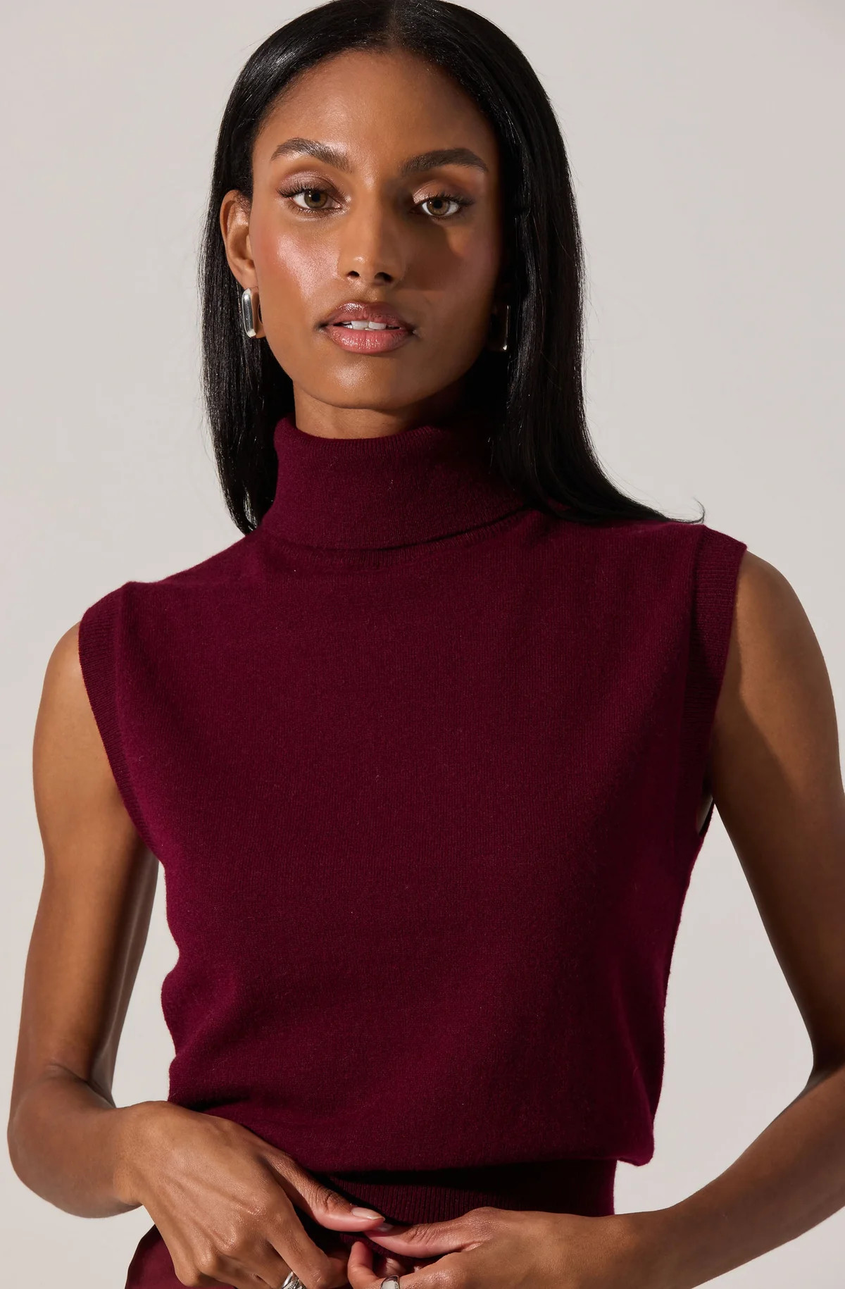 Avah Sleeveless Turtleneck Sweater | ASTR The Label (US)