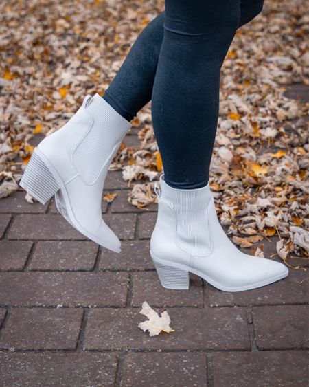 These boots 😍🙌🏻
They are super affordable and the heel isn’t overly high, so they are a great everyday option. I ordered my normal size and they fit well.

White booties | western booties | Amazon boots | fall boots | fall fashion | pointed toe boots | snip toe boots


#LTKSeasonal #LTKstyletip #LTKfindsunder50