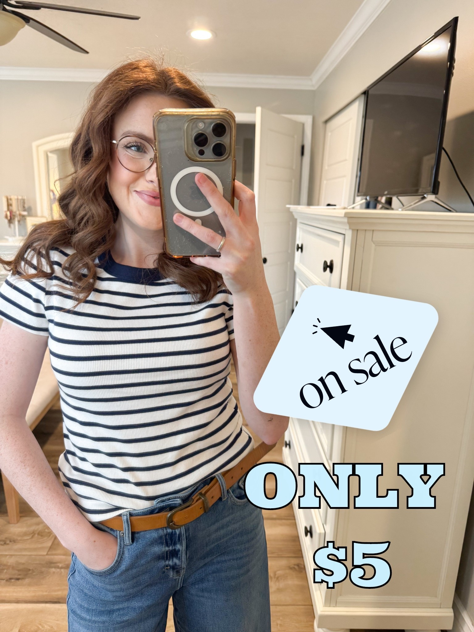 The stripe tee that broke the internet is $5 at Old Navy right now and I need you to stop scrolling. Linked in my LTK — this one will sell out fast. 🛒
navy stripe tee • wide leg jeans • tan belt • spring outfit • casual spring look

#LTKPetite #LTKSaleAlert #LTKootd