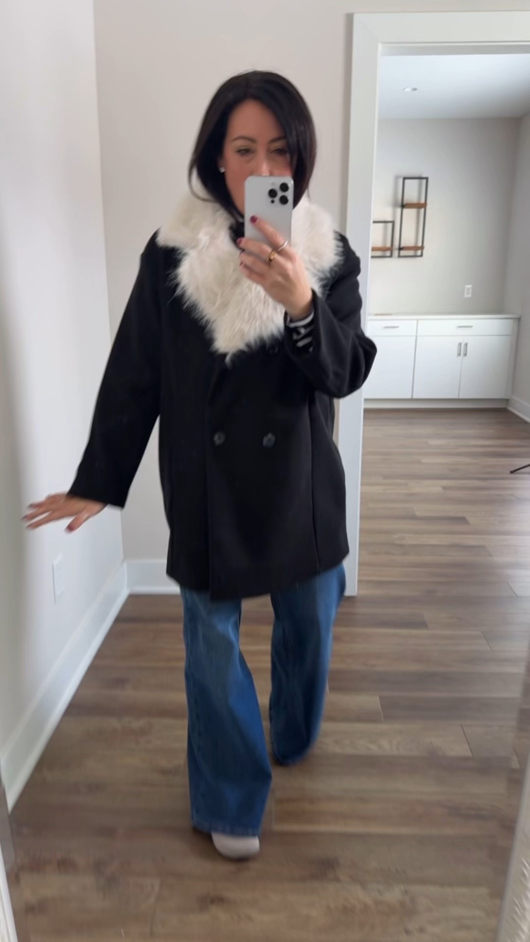 WALMART HAUL 
• small jacket - runs big 
• medium top - true to size 
• size 6 denim 


#LTKHoliday #LTKootd #LTKGiftGuide