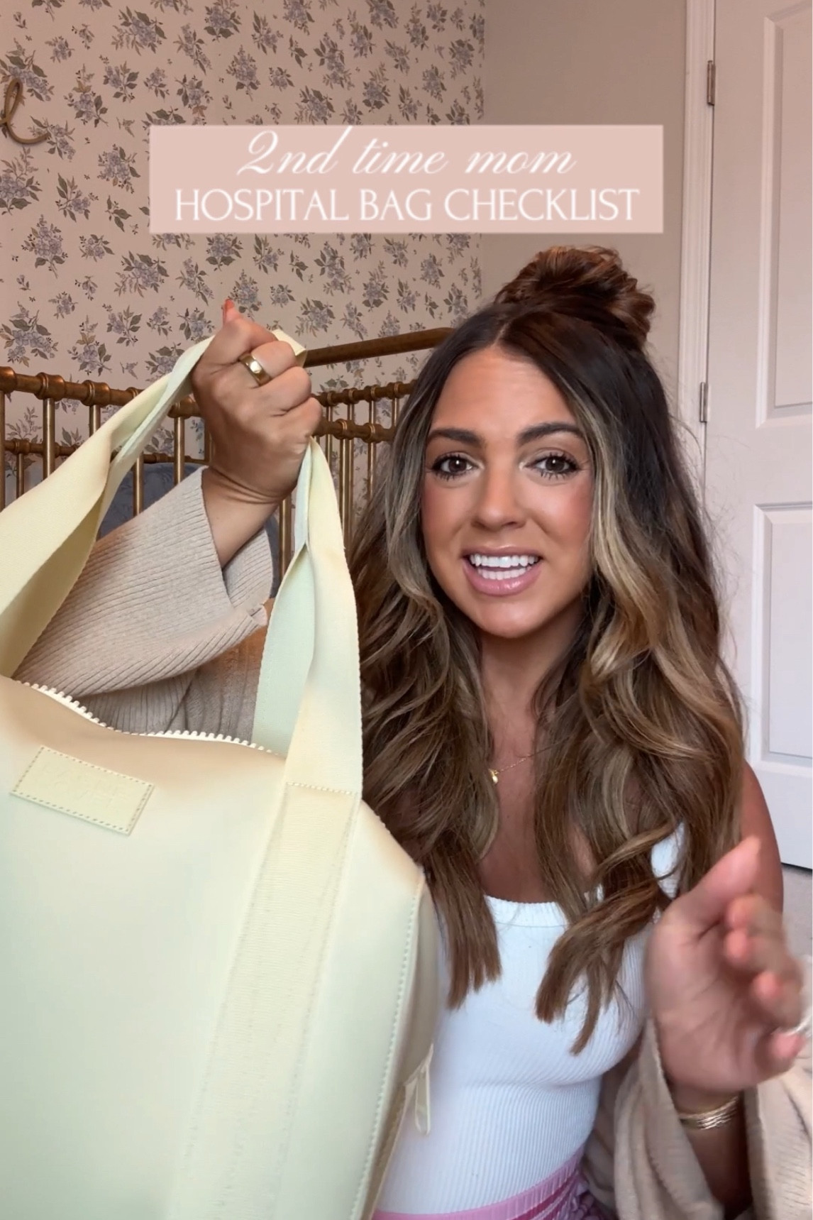 What’s in my hospital bag as a second time mom!! 