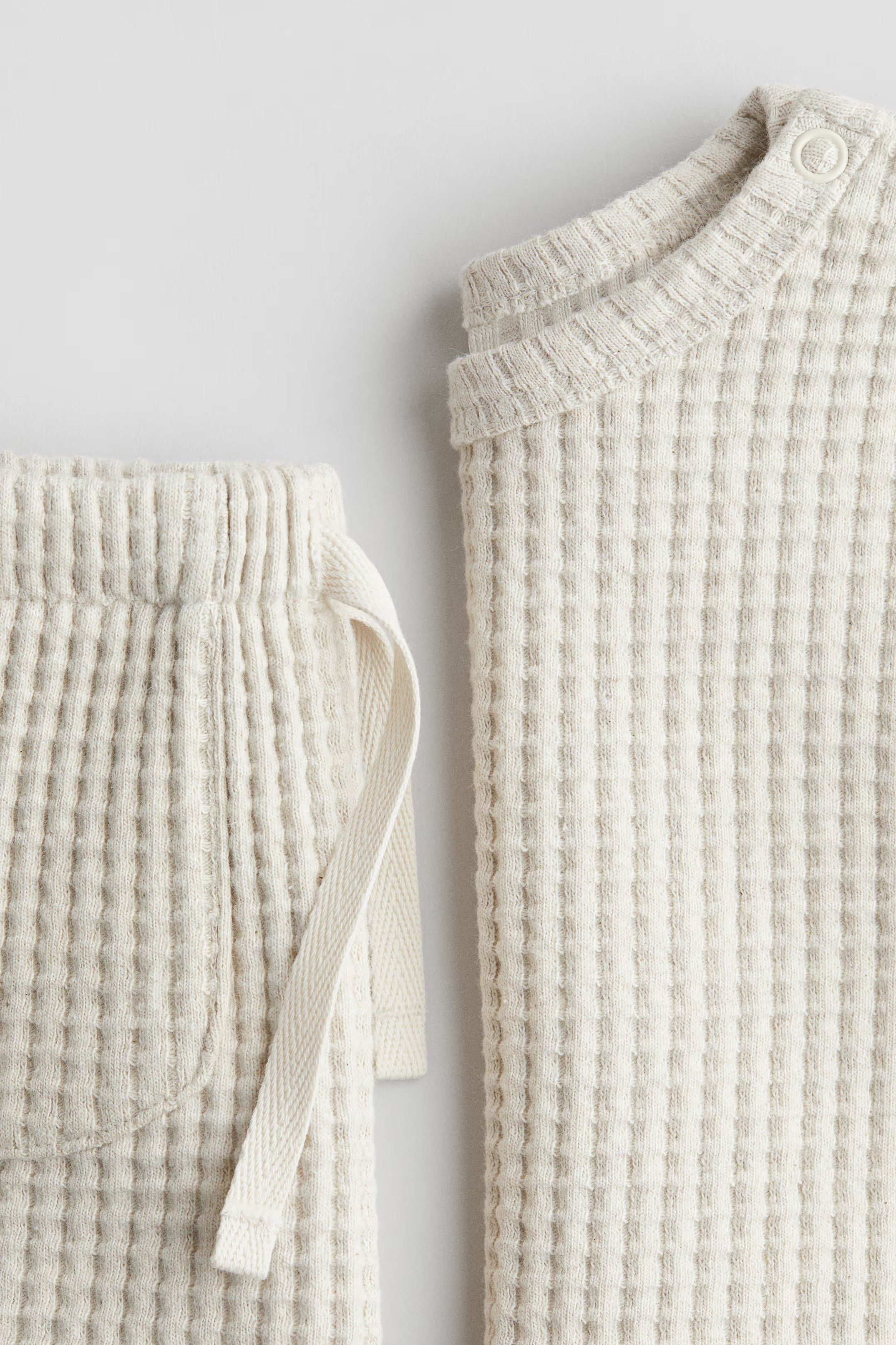 2-Piece Waffled Cotton Set | H&M (US + CA)