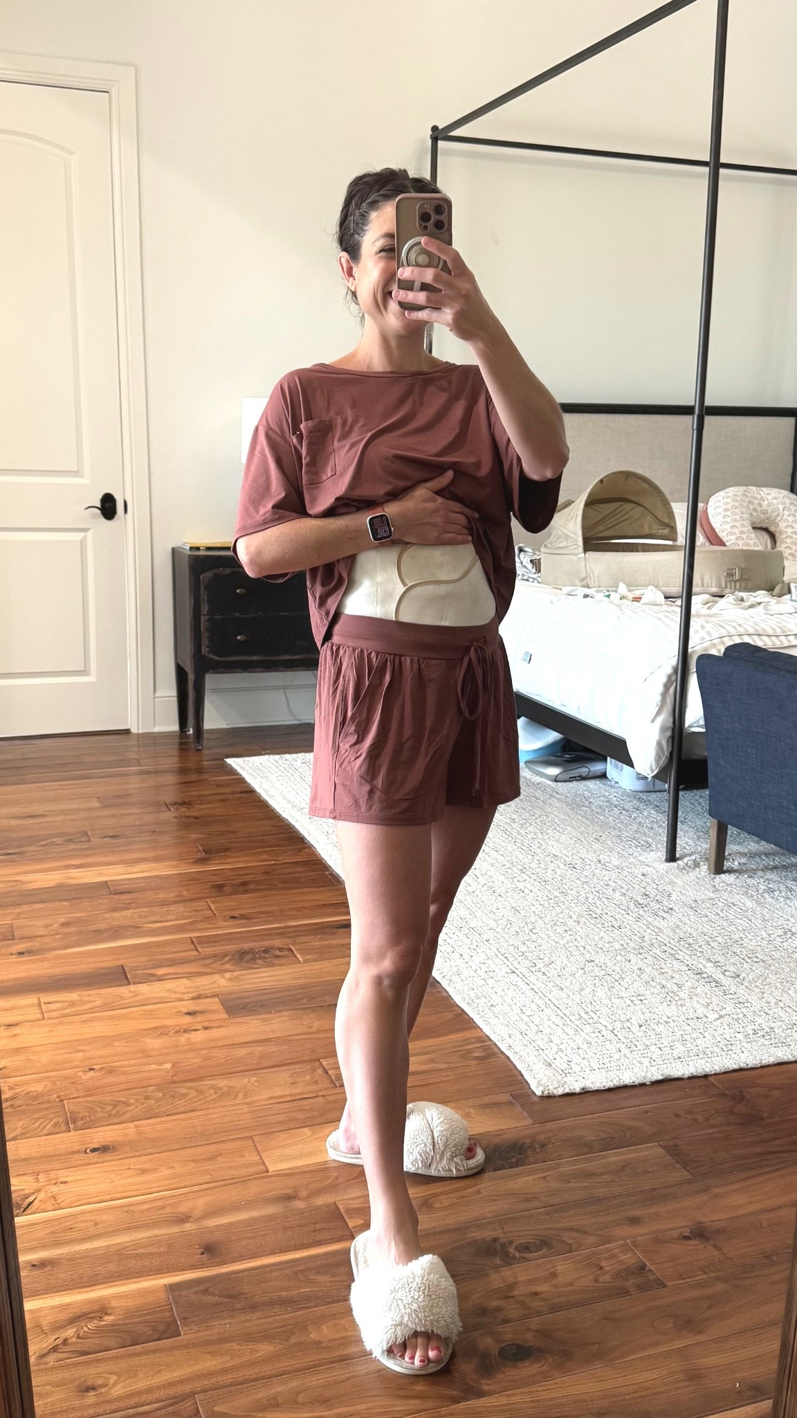 8 days postpartum ootd ☺️ I’ve been trying to wear my belly wrap as much as possible but layering it with soft loungewear to keep it comfy! #postpartum #breastfeeding #maternity 

#LTKBump #LTKBaby #LTKStyleTip