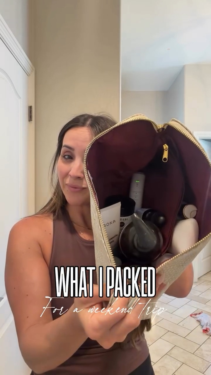 The non-negotiable essentials!  My tried and true toiletries I don’t leave home without! 

Linking the Amazon products here. All other products you can get the links on my IG. 

@skinfitaesthetics Clarity fit cleanser 
 @eltamdskincare tinted SPF
@mane_ivy total package hair serum 
 @saltandstone  deodorant 
@boka toothpaste 
@philips sonicare toothbrush
@olivedaofficial F59 serum, F81 retinol, F07 moisturizer, f16 body lotion, f75 lip balm

Oliveda products are currently 34% off when you buy 2+ products! Good time to stock up on waterless, clean skincare! 



#LTKTravel #LTKHome #LTKselfcare