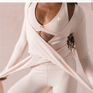 WeWoreWhat SET | Poshmark