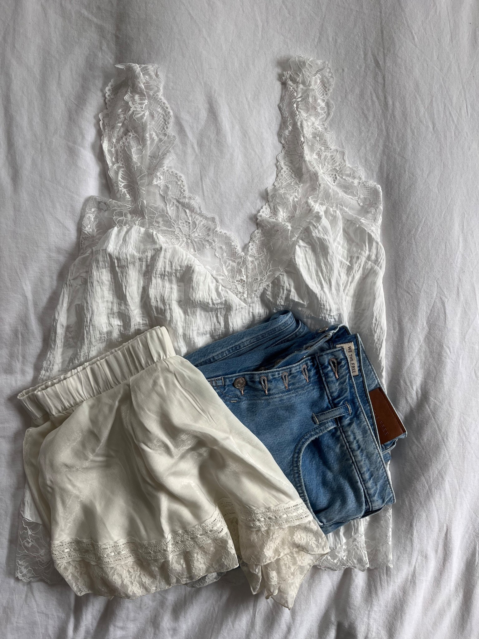 🦢

#LTKstyletip #LTKeurope #LTKuk