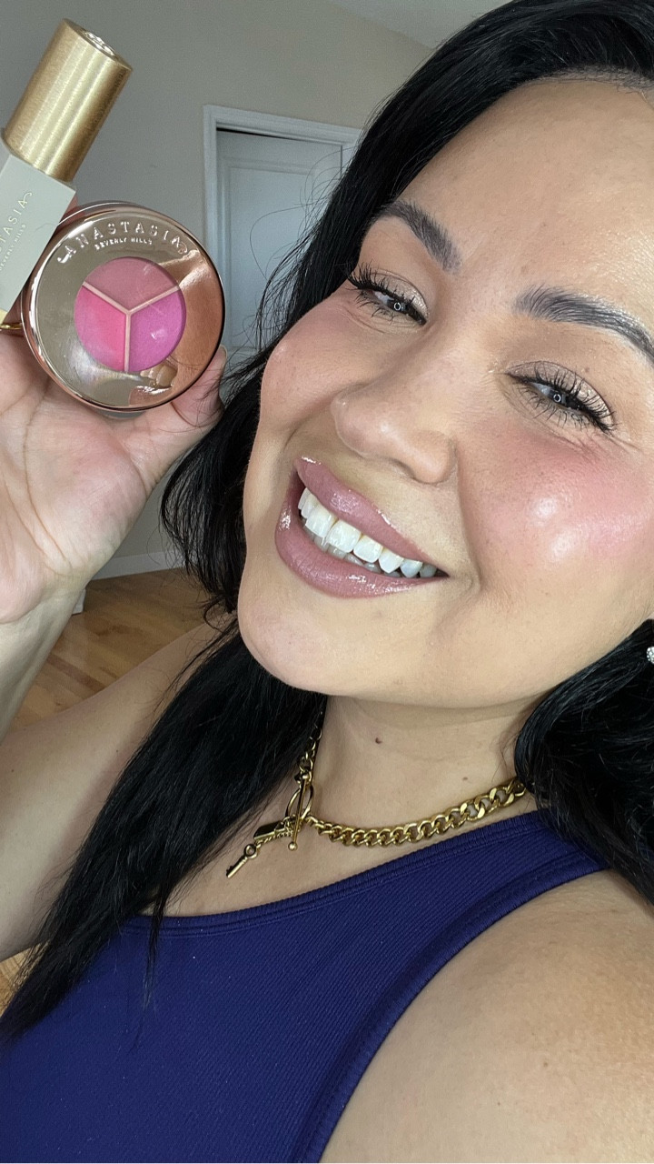 The new @anastasiabeverlyhills contour stick and blush trios perform on mature skin! 

All my products recs are always in my bio #ltk 

#blushover40 #matureskin #matureskinmakeup #agingskin #over50makeup #makeuptips #abh

#LTKFindsUnder50 #LTKOver40 #LTKBeauty