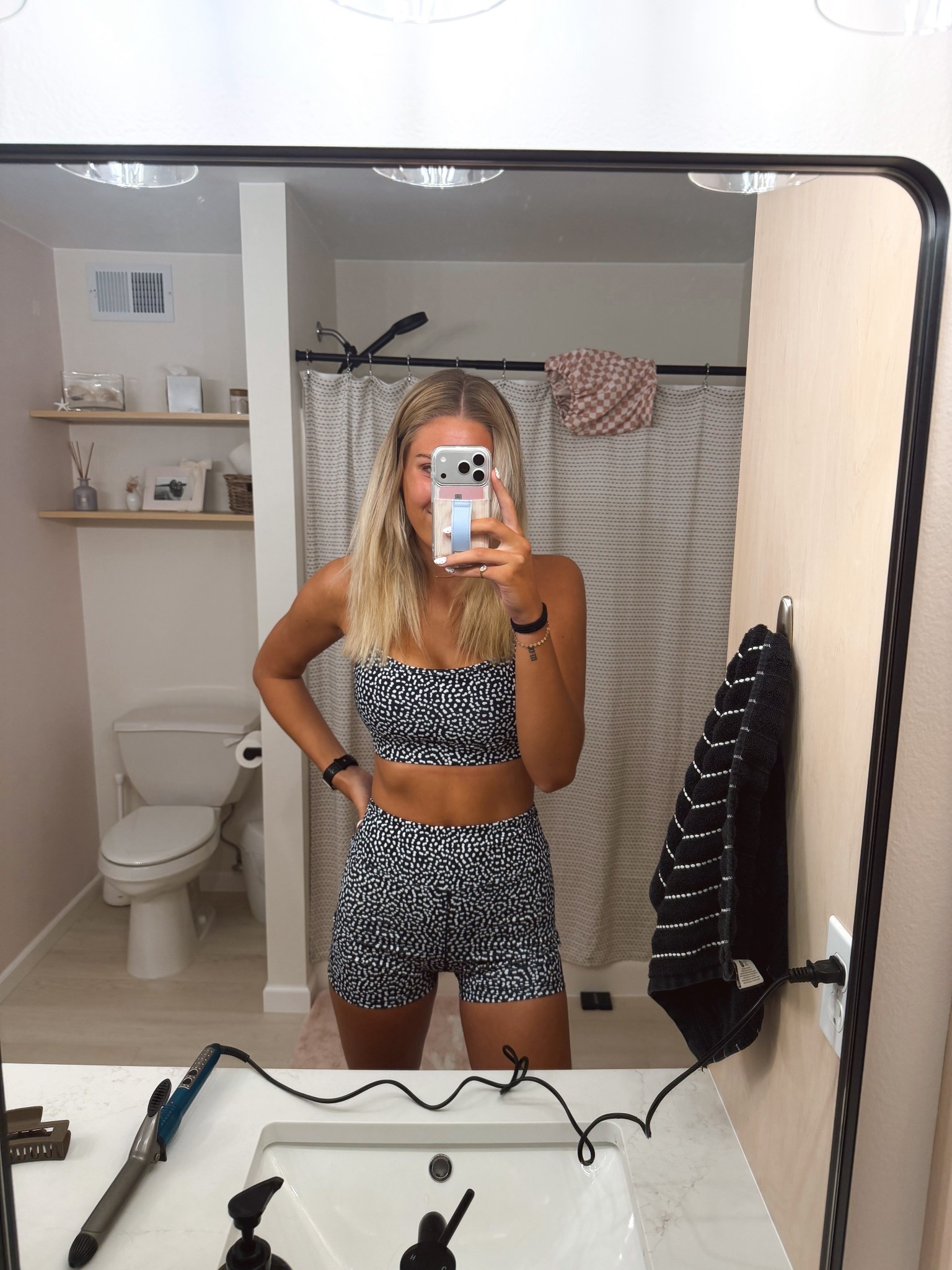 Amazon athletic set

#LTKTall #LTKSaleAlert #LTKActive