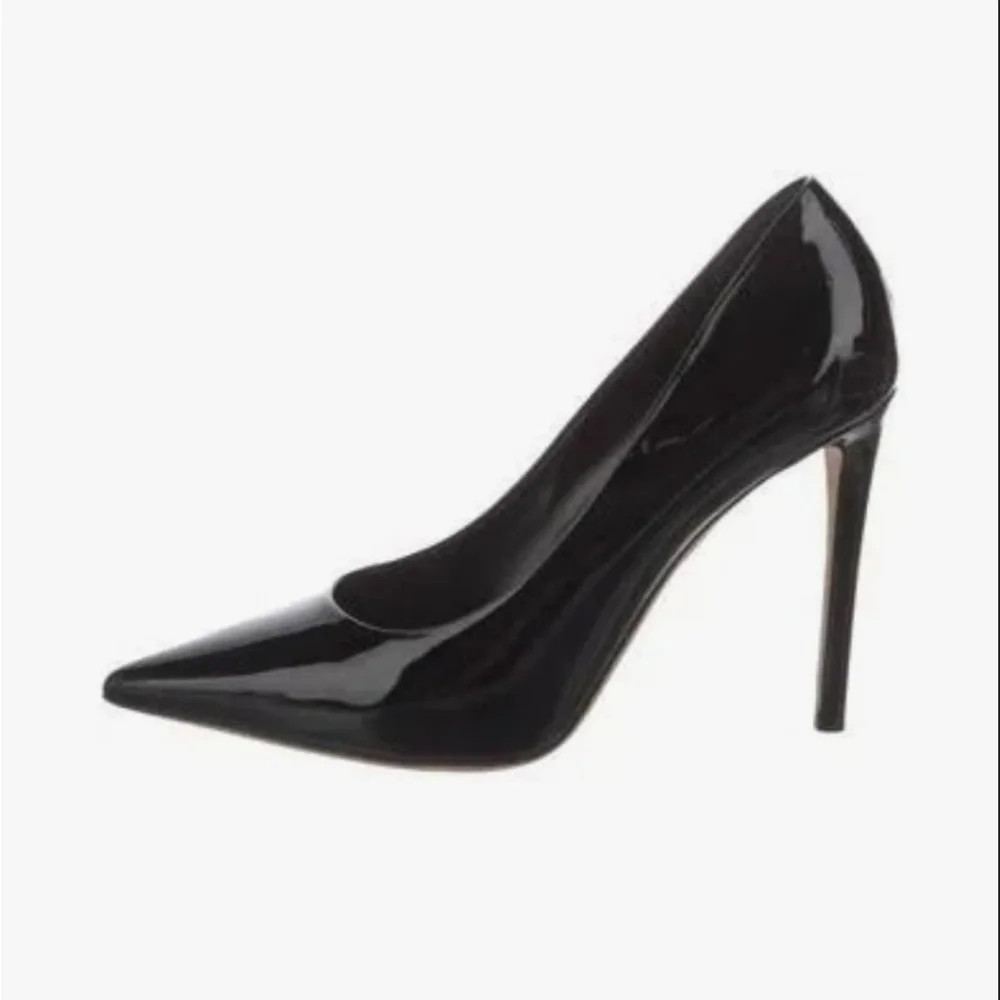 Tamara Mellon black patent leather pump | Poshmark