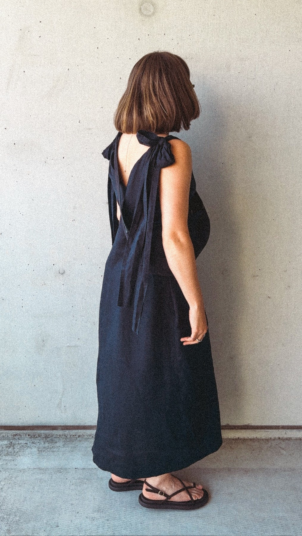 Linen + loose + flowy = my favorite formula for hot summer days 💙 And this dress has it all and a little bit more. So simple and yet very eye catching. The best part? Found it on vinted! Not an ad, just a girlie who loves finding treasures. 😉 Like this one!

Linked outfit details and similar items here:

#LTKeurope #LTKsummer #LTKdresses